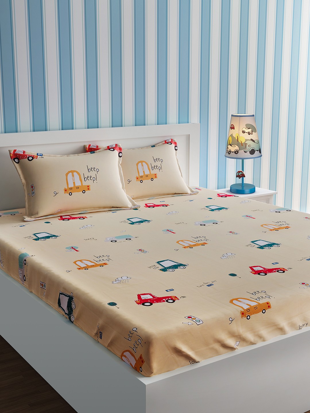 

URBAN DREAM Beige Conversational 210 TC Cotton 1 Bedsheet with 2 Pillow Covers