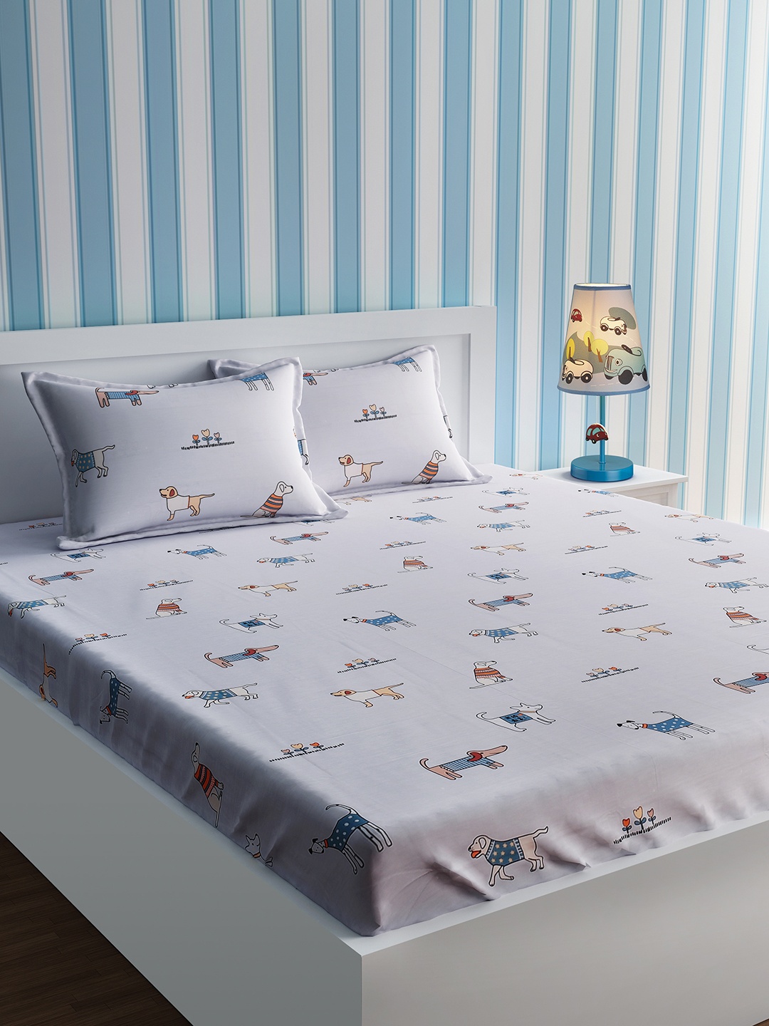 

URBAN DREAM Kids Printed White And Blue Bedsheet Set