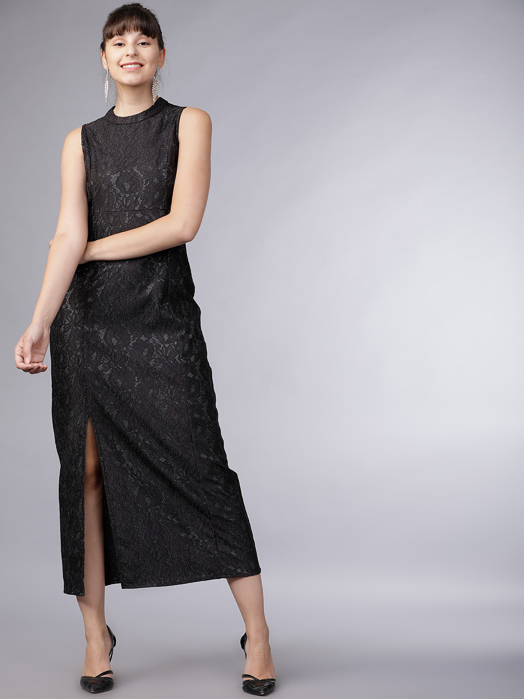 

Tokyo Talkies Women Black Self Design Fit and Flare Dress