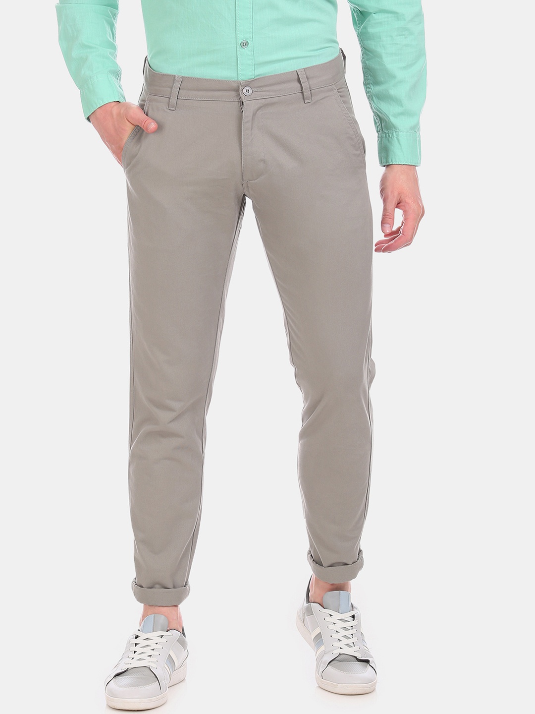 

Ruggers Men Grey Slim Fit Solid Regular Trousers