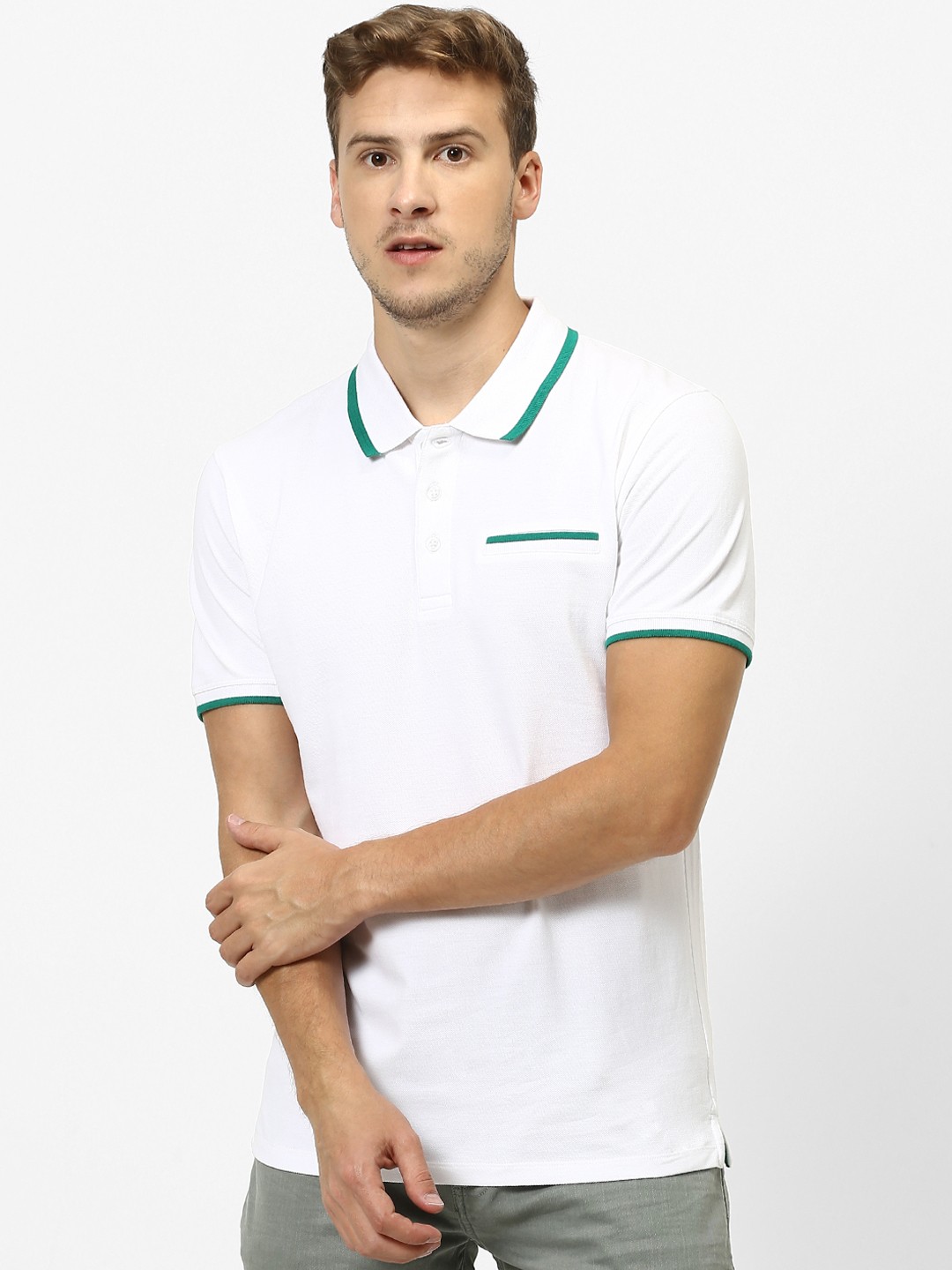 

Celio Men White Solid Polo Collar T-shirt