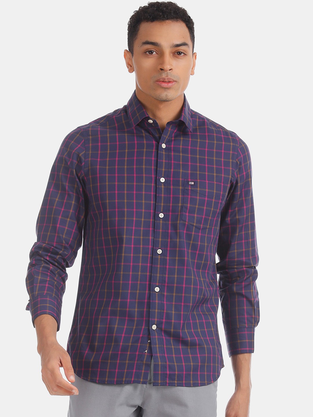 

Arrow Sport Men Purple & Pink Slim Fit Checked Casual Shirt