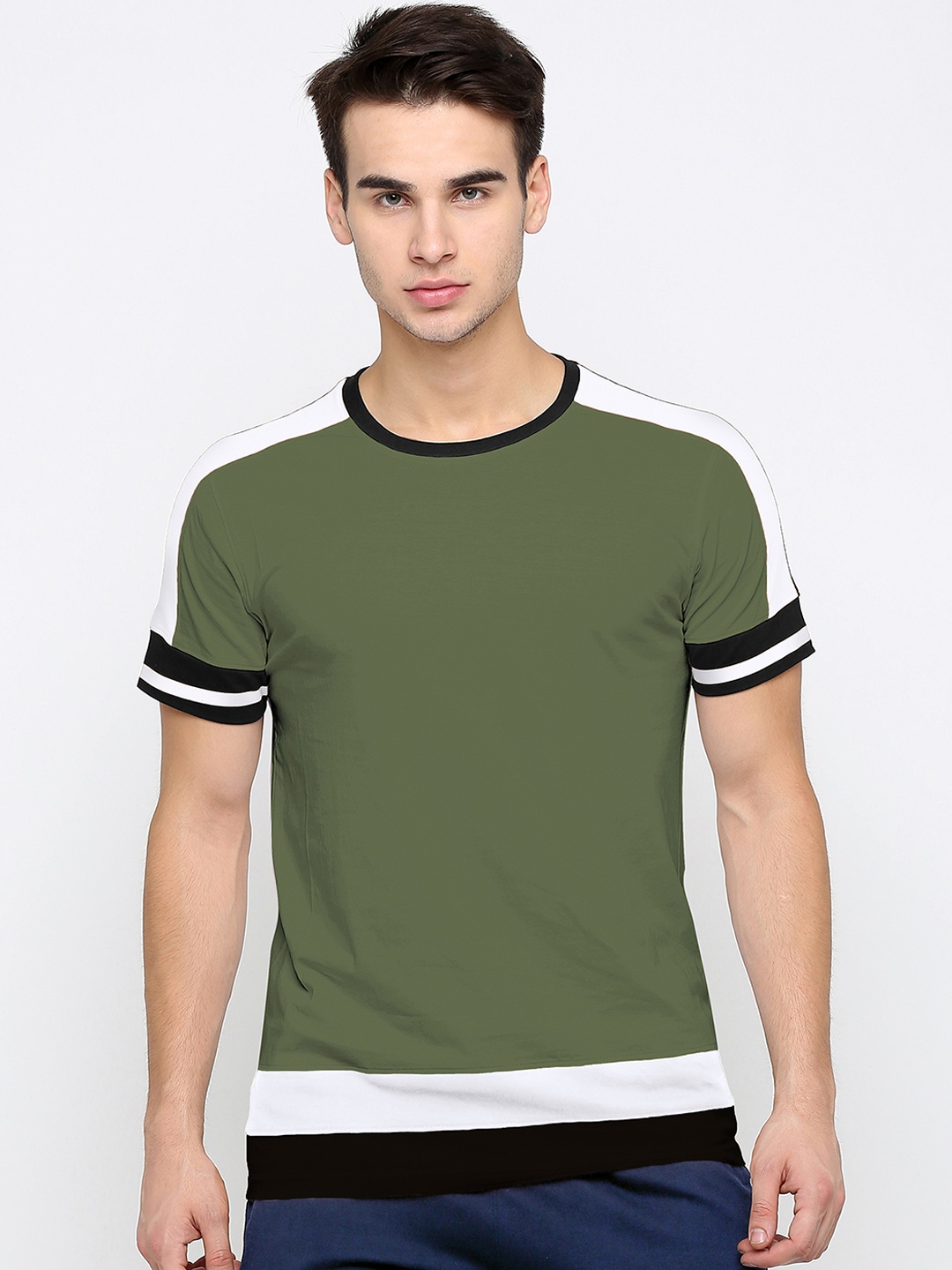 

Maniac Men Olive Green & White Colourblocked Round Neck T-shirt