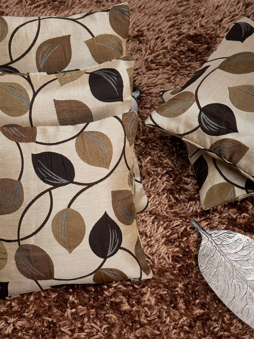 

HOUZZCODE Set of 5 Beige & Brown Floral Square Cushion Covers