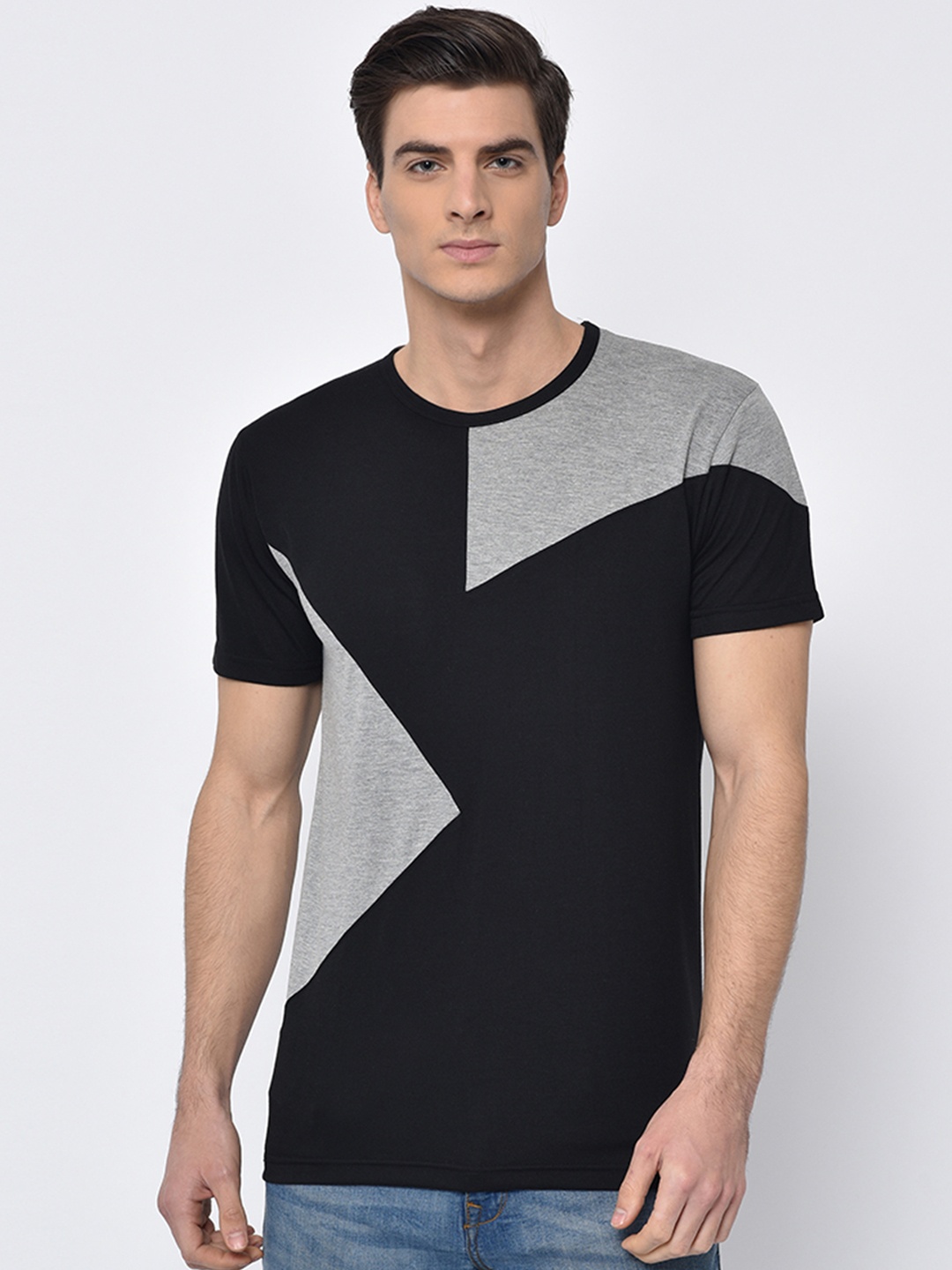 

VIMAL JONNEY Men Black & Grey Melange Colourblocked Round Neck T-shirt