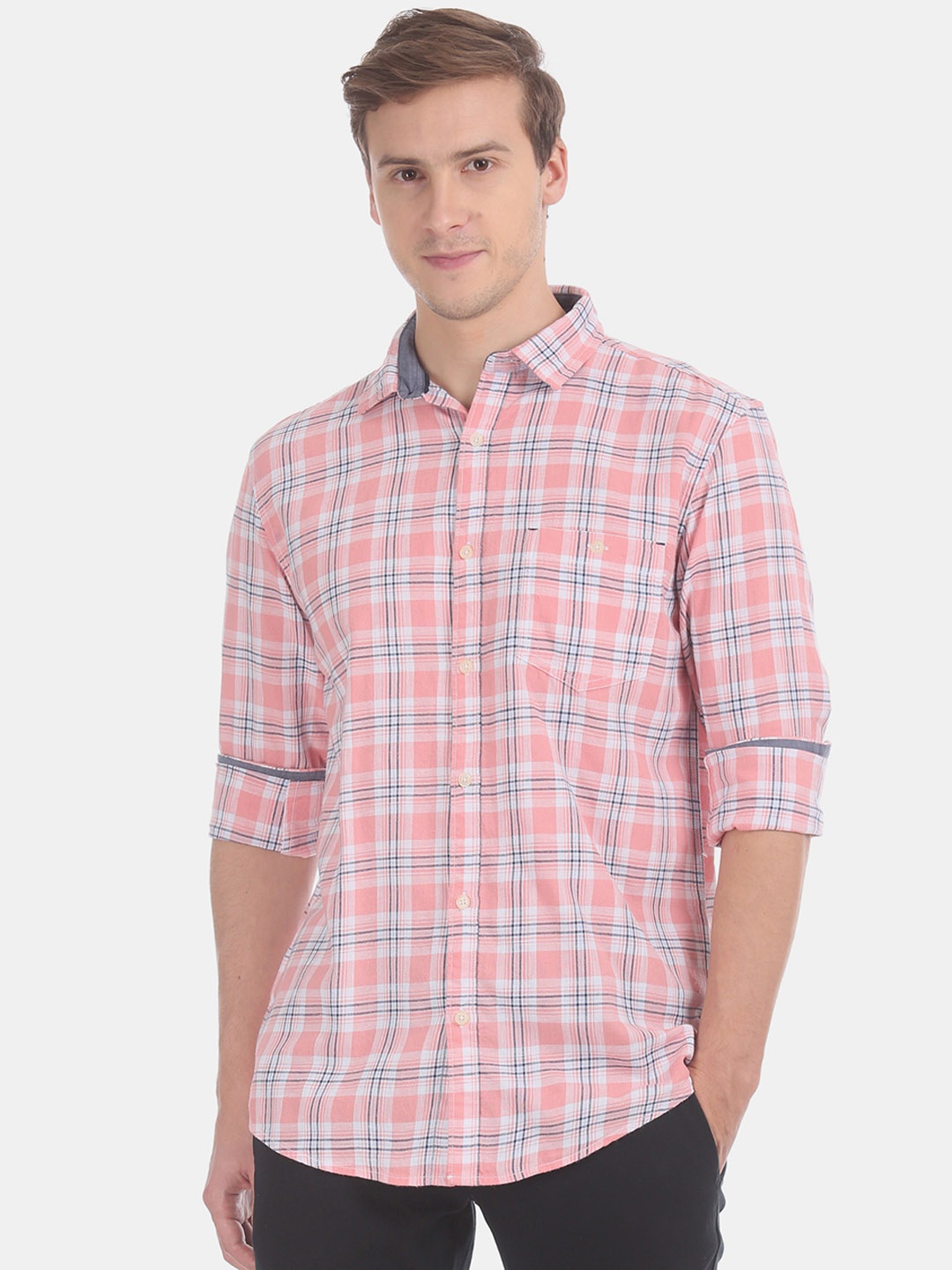

Cherokee Men Pink & White Regular Fit Checked Casual Shirt