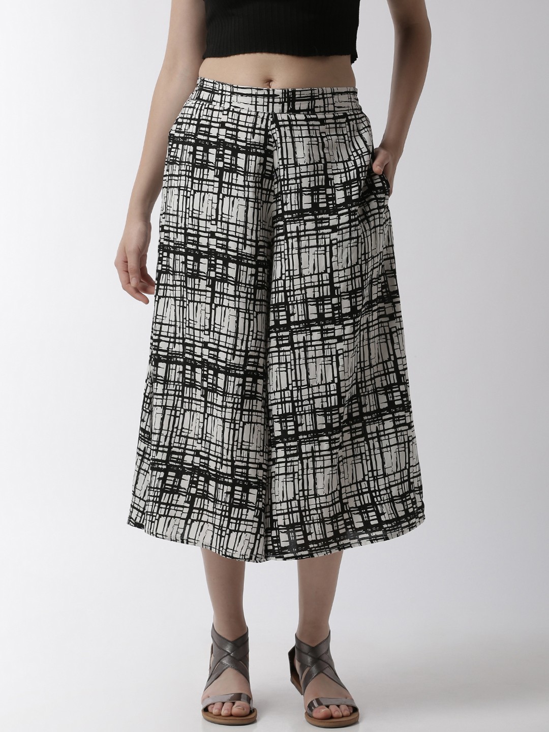 

De Moza Women Off-White & Black Loose Fit Printed Culottes