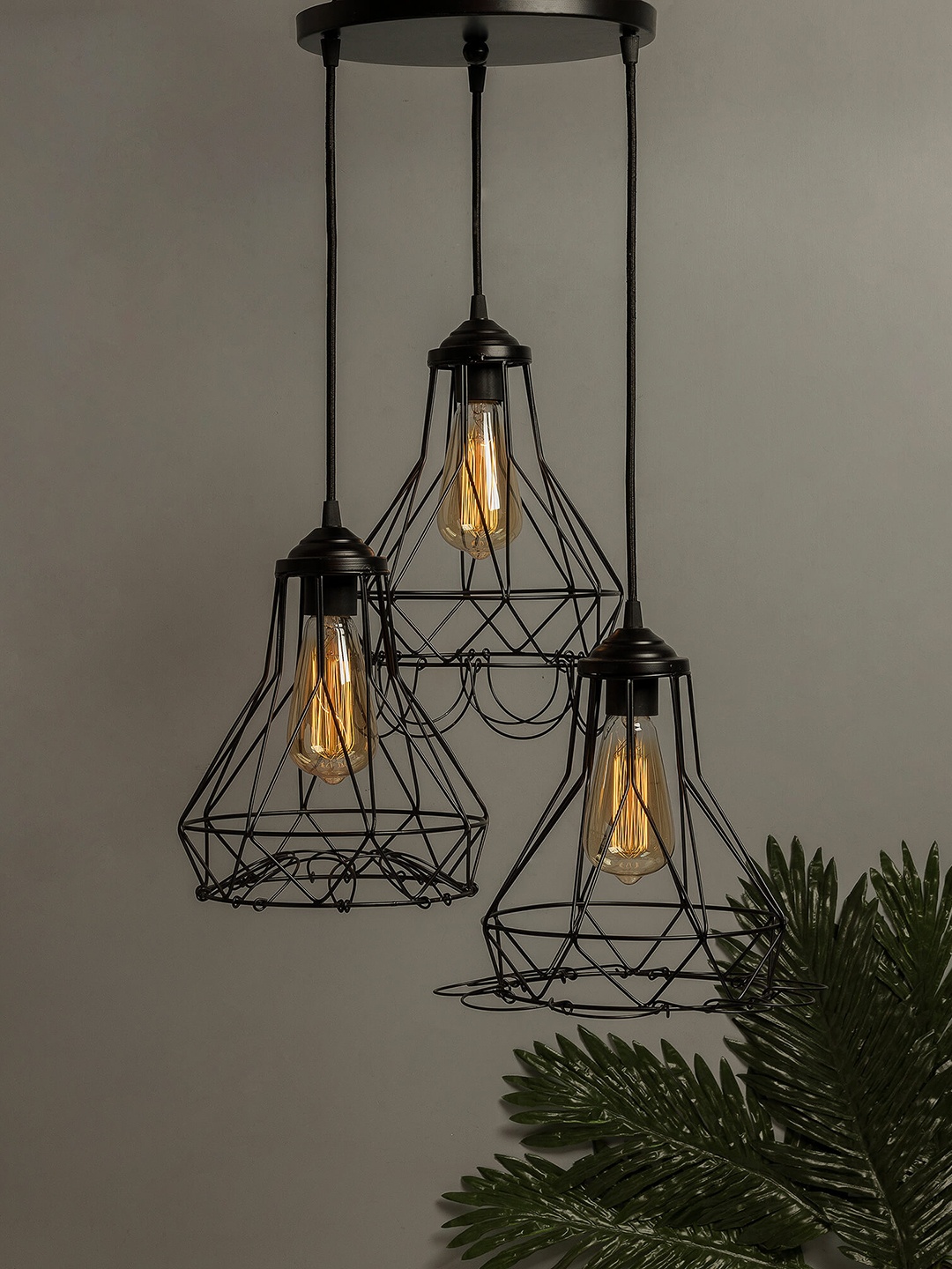

Homesake Black Solid Handcrafted Cluster Lights
