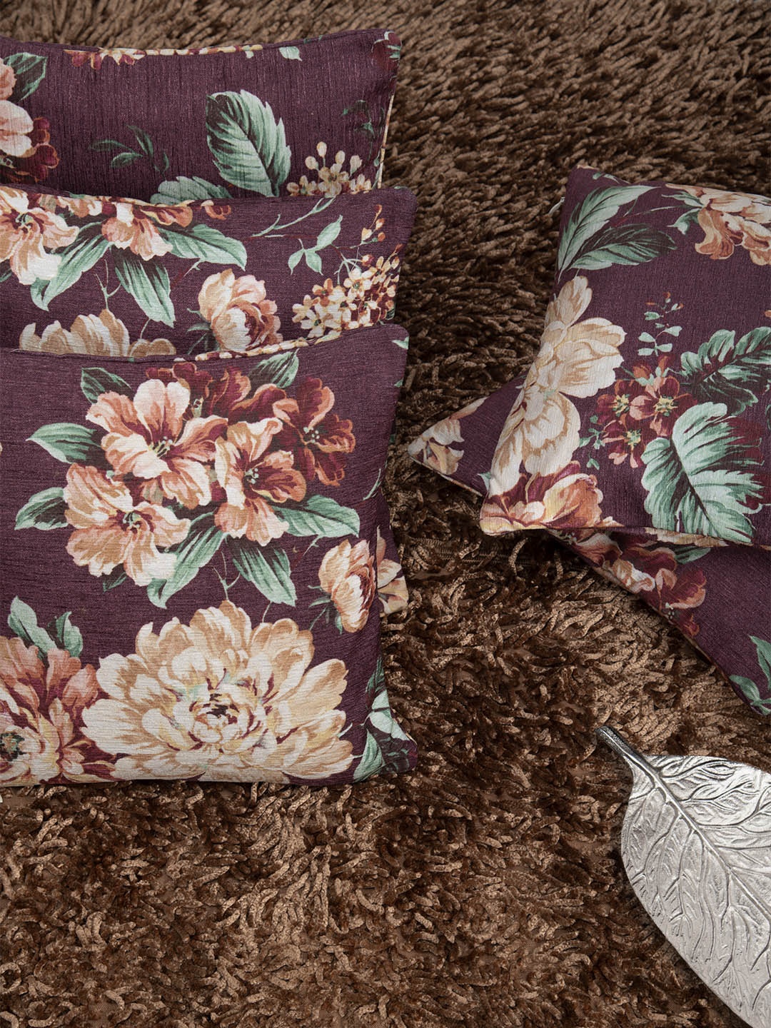 

HOUZZCODE Burgundy Set of 5 Floral Square Cushion Covers