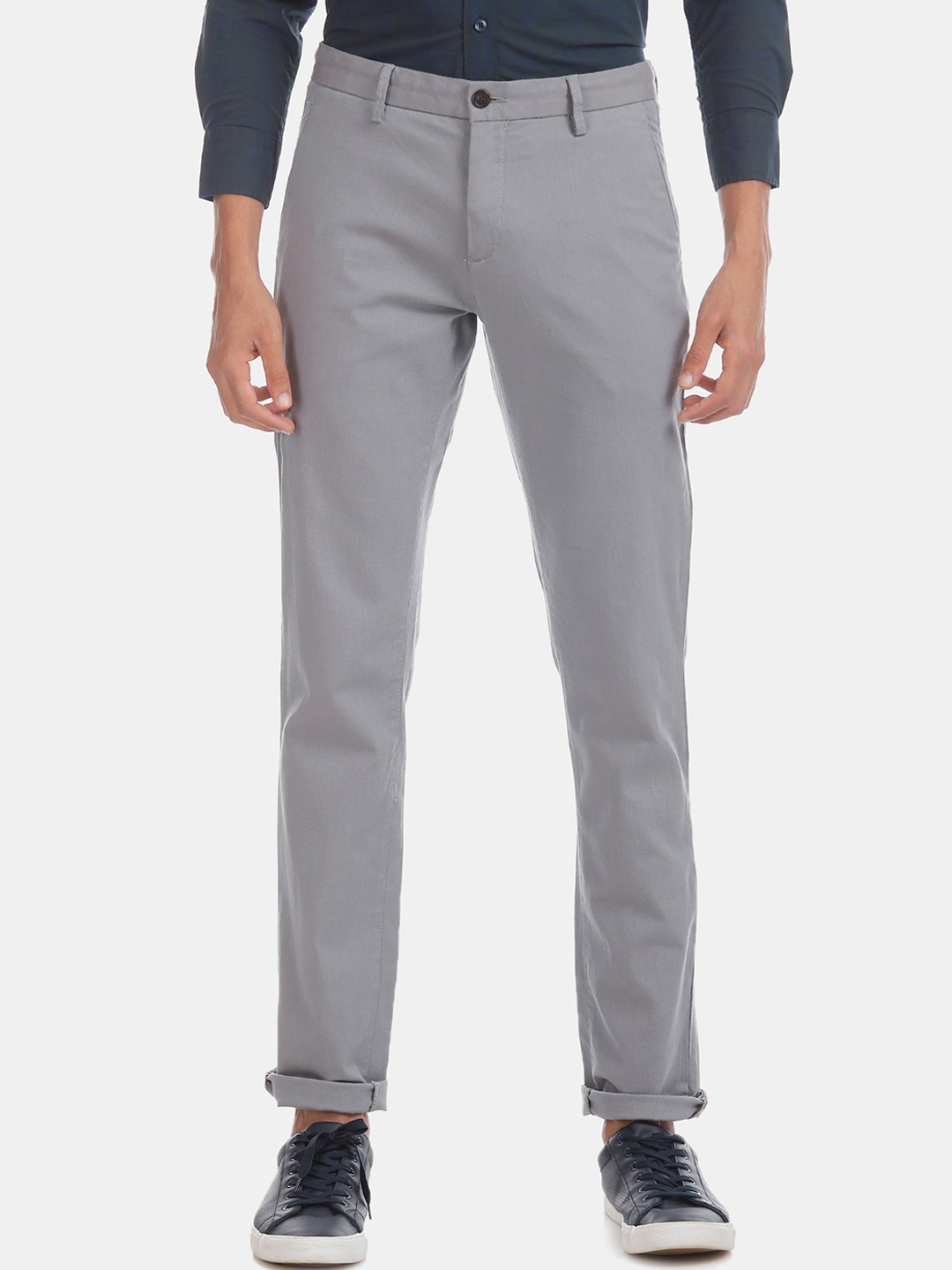 

Arrow Sport Men Grey Slim Fit Solid Regular Trousers