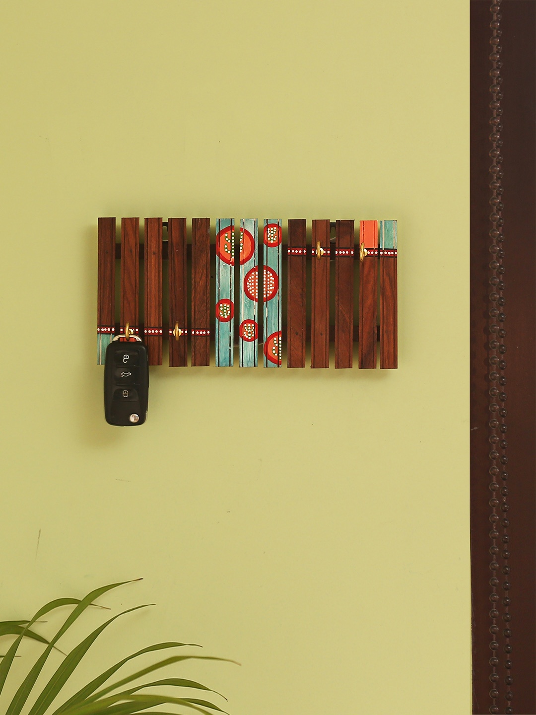 

ExclusiveLane Hand-Painted Handcrafted Sheesham Wooden Key Holders, Brown