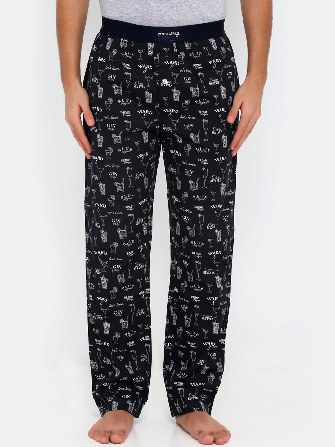

Smugglerz Men Black & White Printed Lounge Pants
