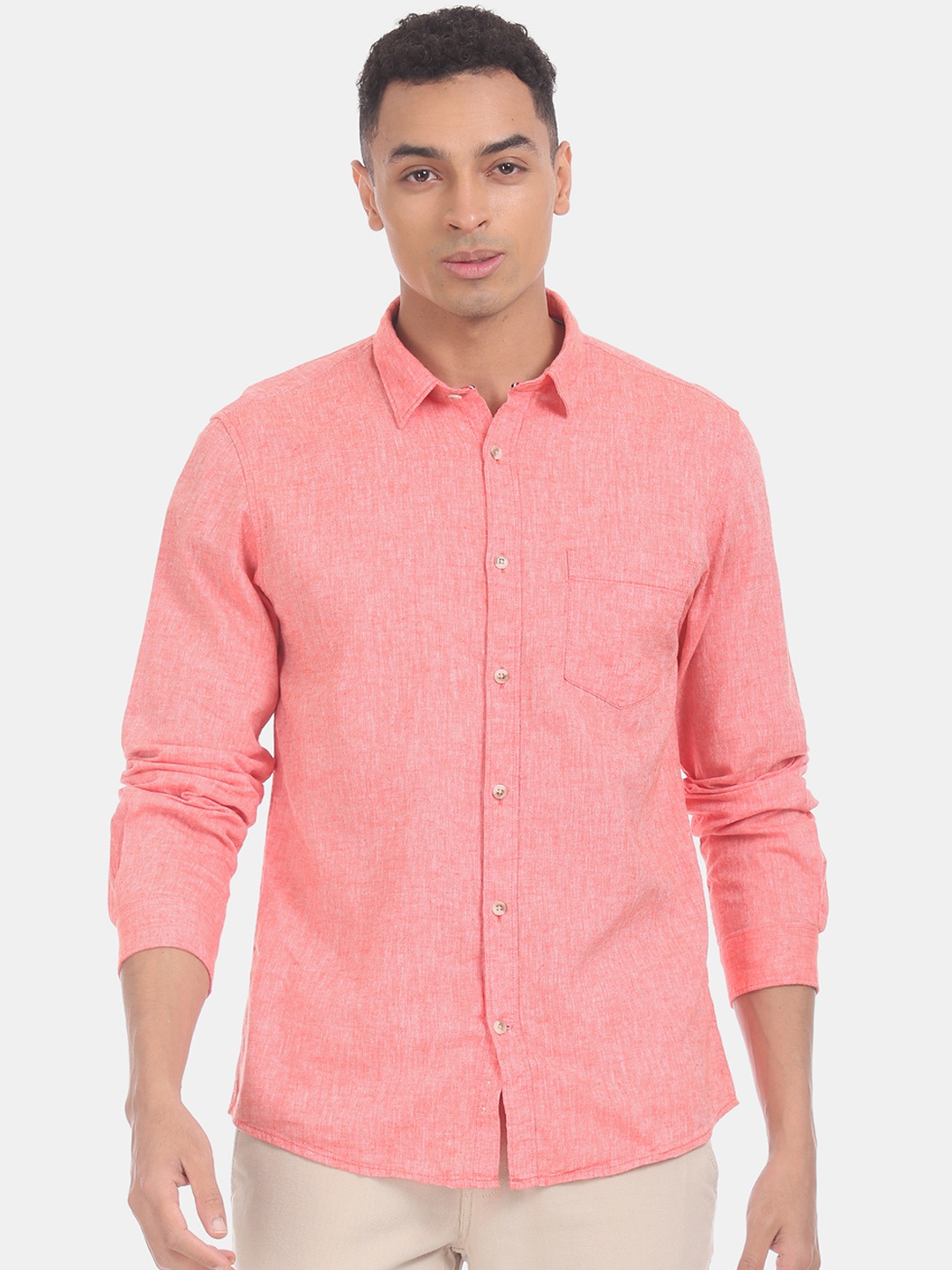 

Ruggers Men Peach-Coloured Regular Fit Solid Casual Shirt