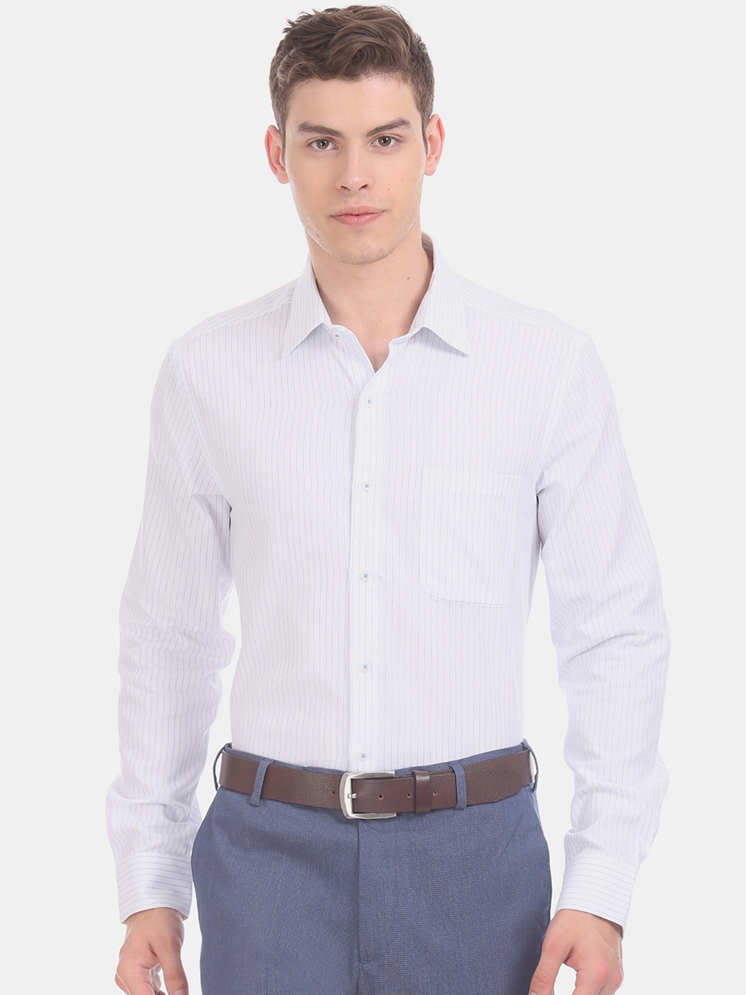 

Arrow Men White Slim Fit Striped Formal Shirt