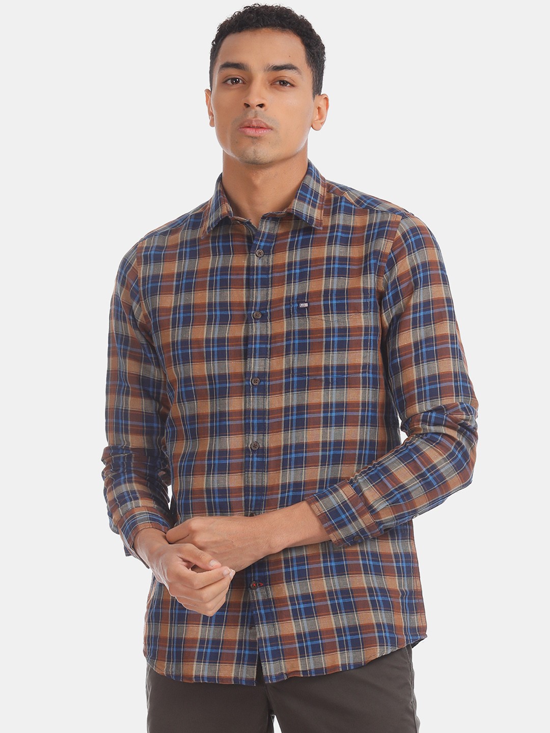 

Arrow Sport Men Brown & Blue Slim Fit Checked Casual Shirt