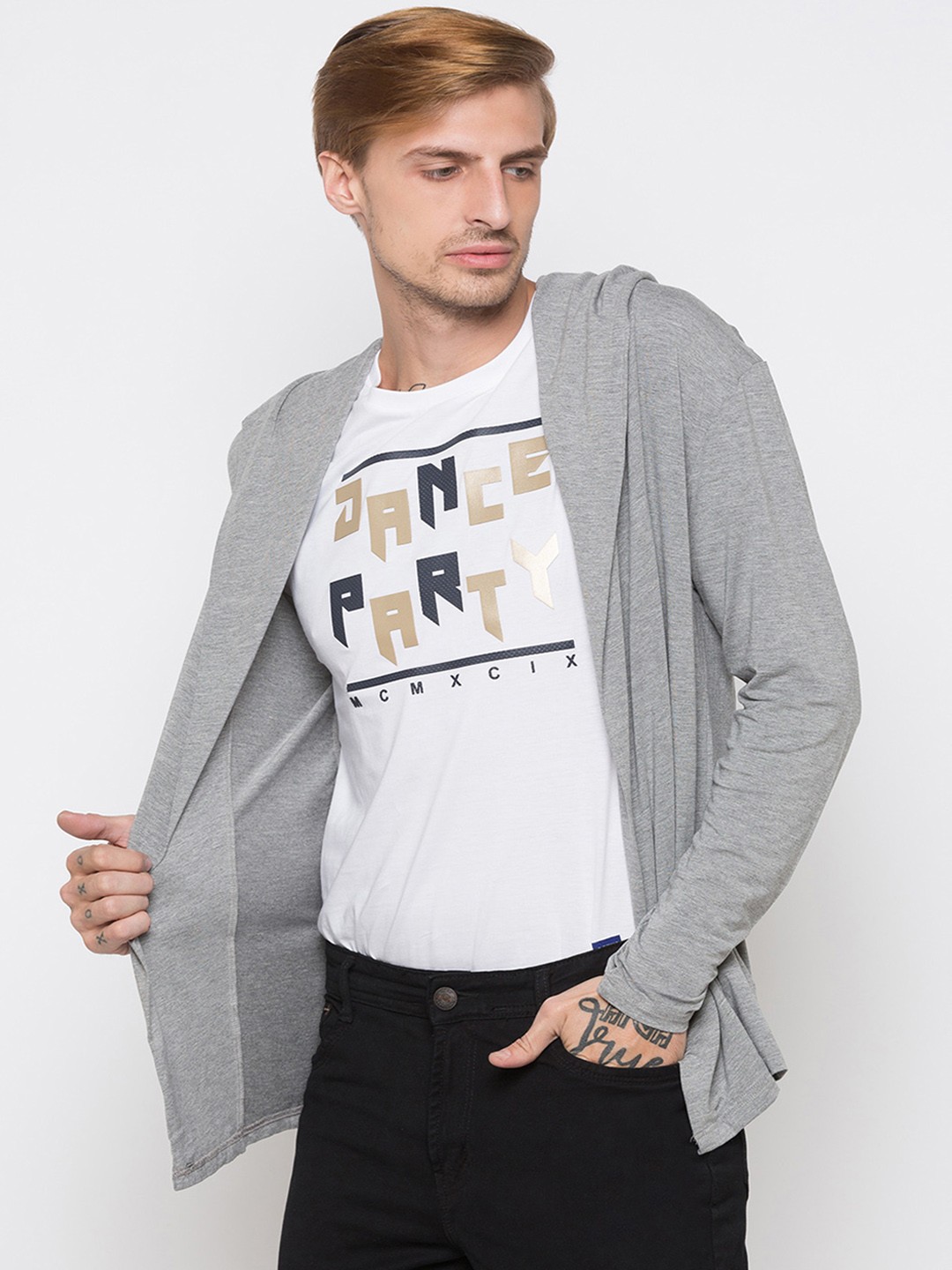 

Globus Men Grey Solid Open Front Shrug