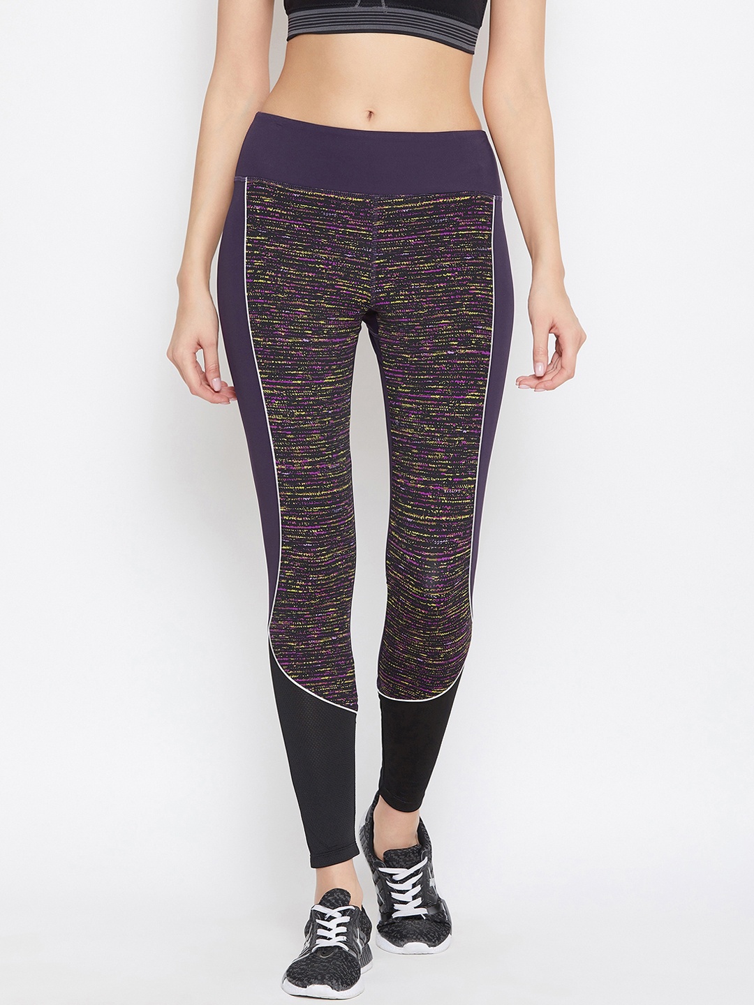 

PERFKT-U Women Purple & Black Colourblocked Rapid-Dry Tights