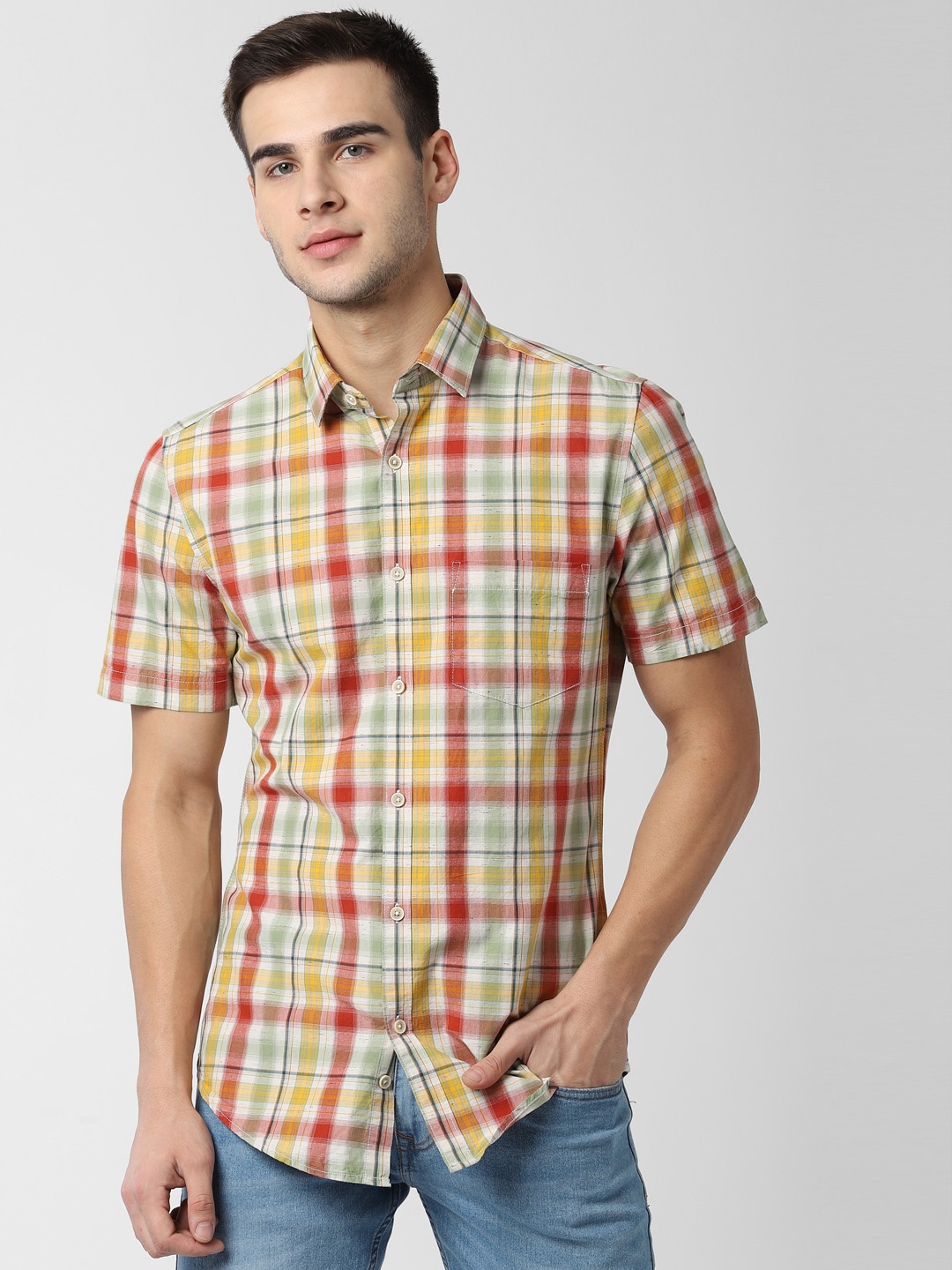 

Peter England Casuals Men Yellow & Red Slim Fit Checked Casual Shirt