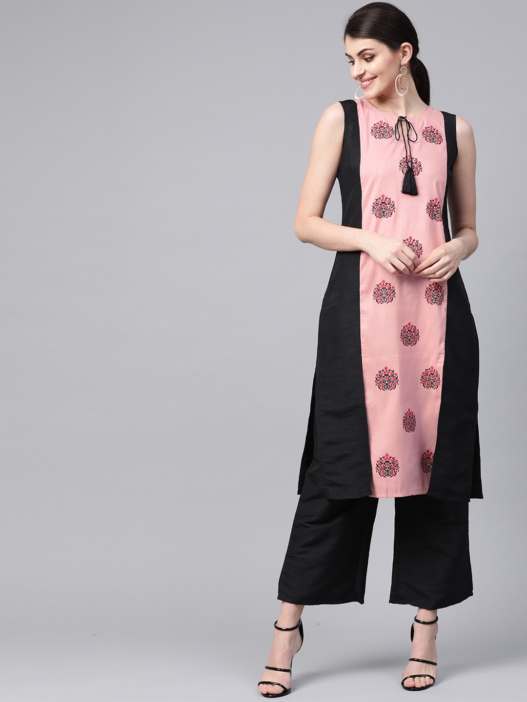 

ZIYAA Women Pink & Black Printed Straight Kurta