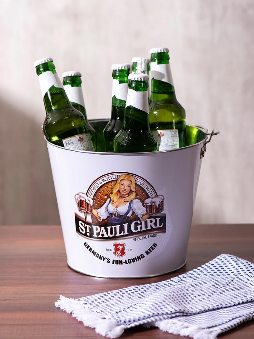 

THEDECORKART White & Brown St. Pauli Girl Printed Beverage Tub