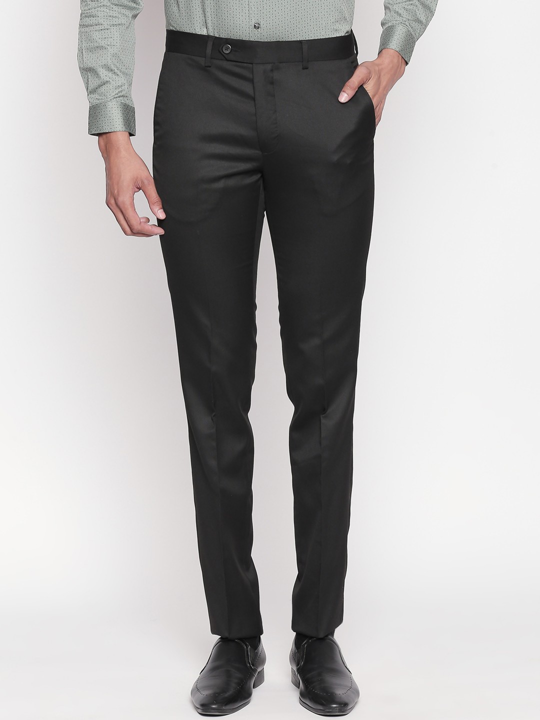 

RICHARD PARKER by Pantaloons Men Black Slim Fit Solid Formal Trousers