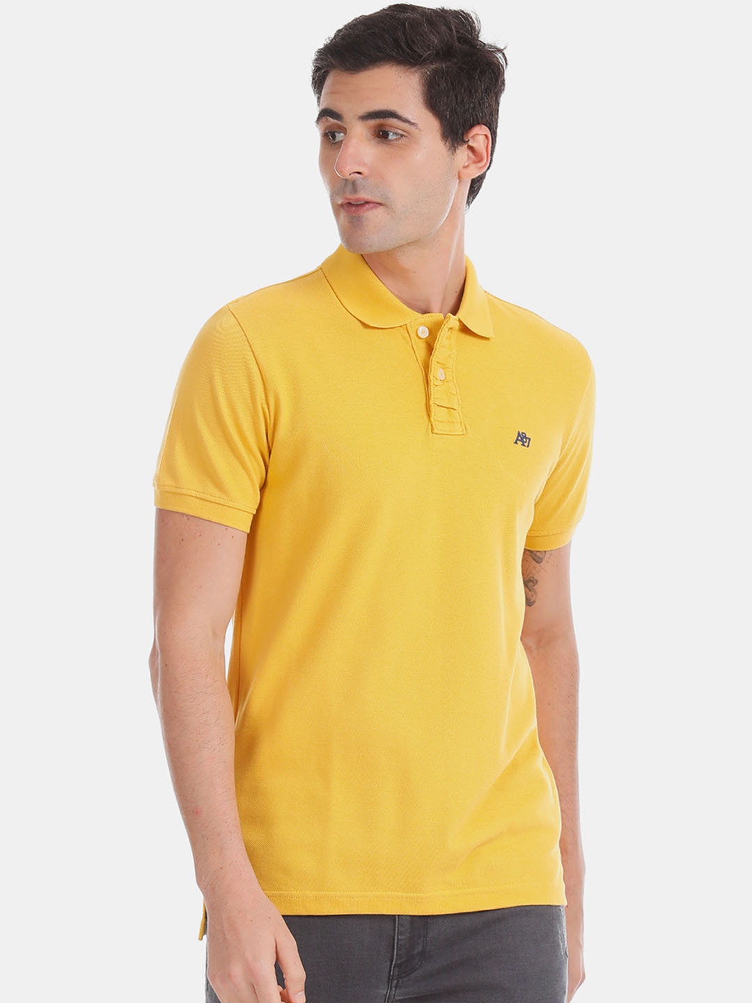 

Aeropostale Men Mustard Solid Polo Collar Pure Cotton T-shirt