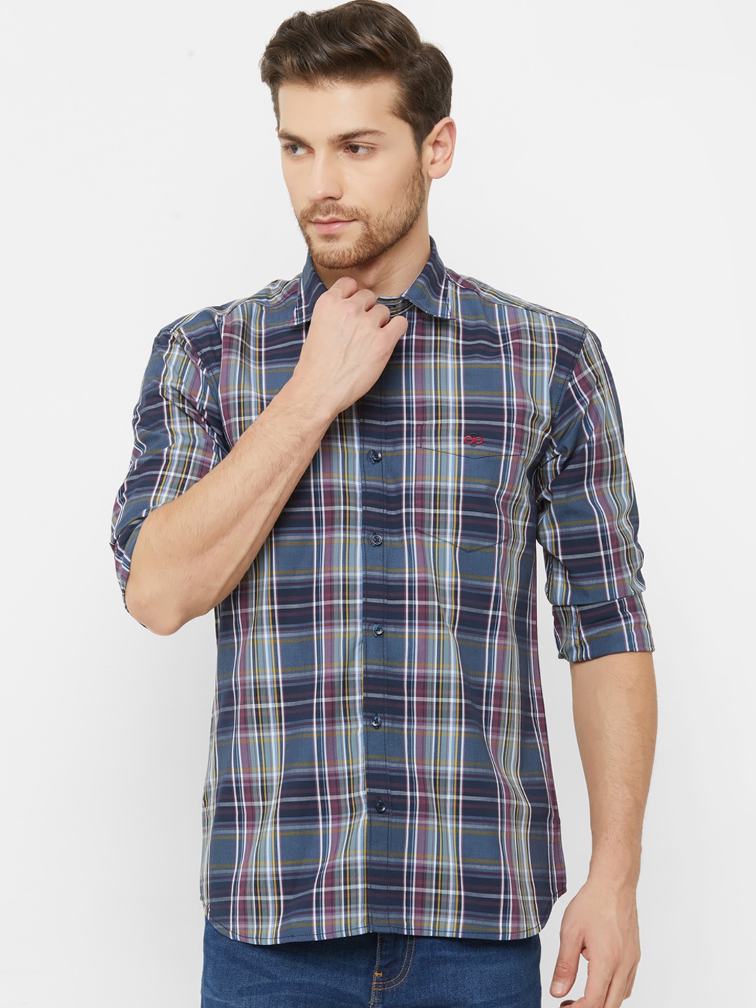 

Donzell Men Navy Blue & Maroon Regular Fit Checked Casual Shirt
