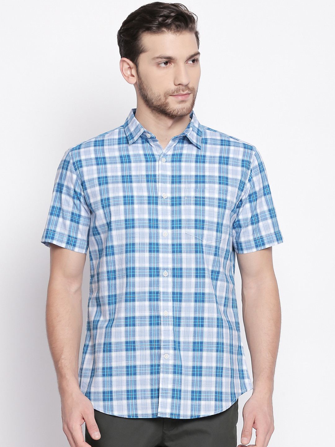 

BYFORD by Pantaloons Men Blue & White Regular Fit Checked Casual Shirt