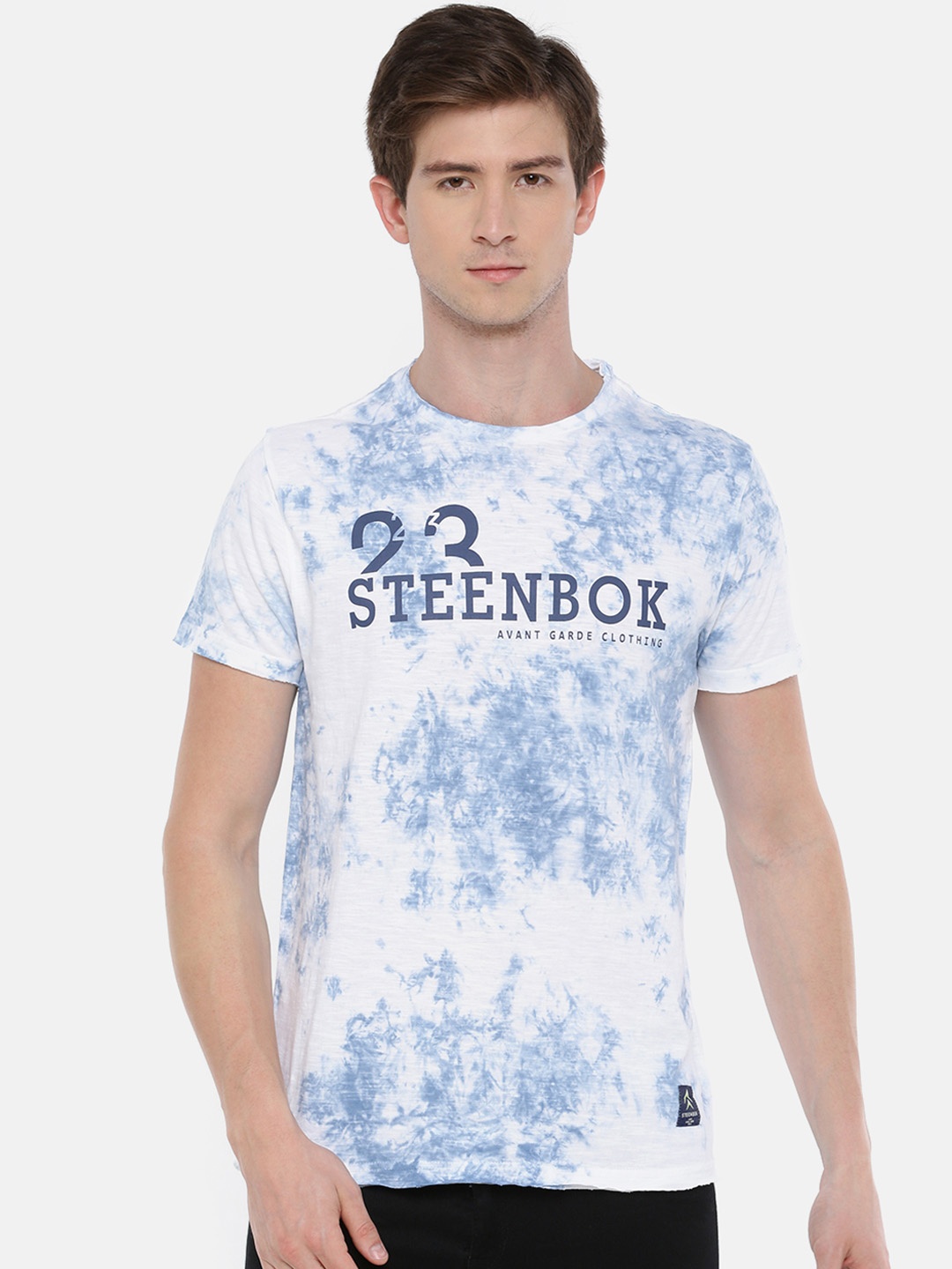 

Steenbok Men White & Blue Dyed Round Neck T-shirt