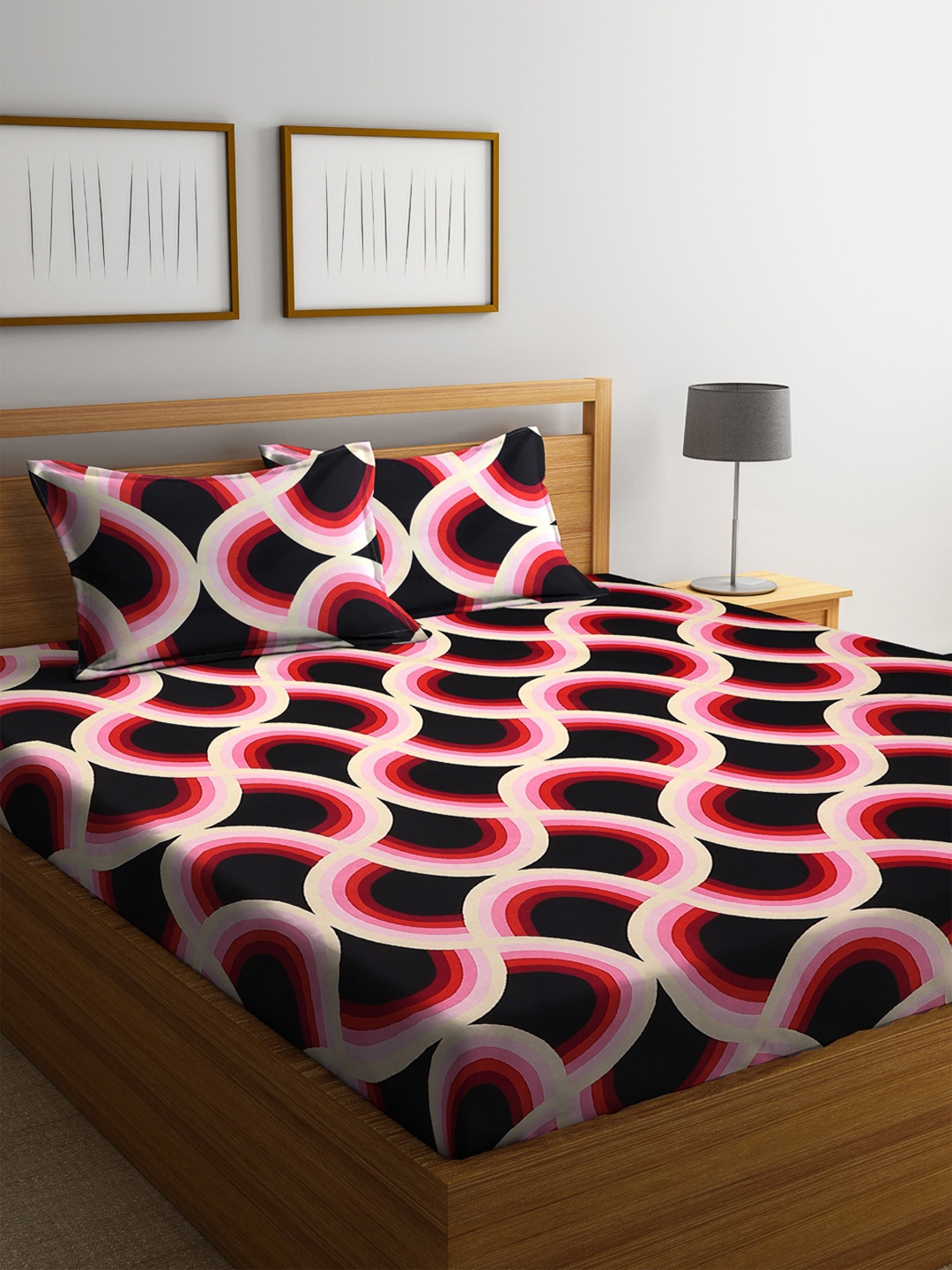 

ROMEE Black & Red Geometric 144 TC Cotton 1 Queen Bedsheet with 2 Pillow Covers