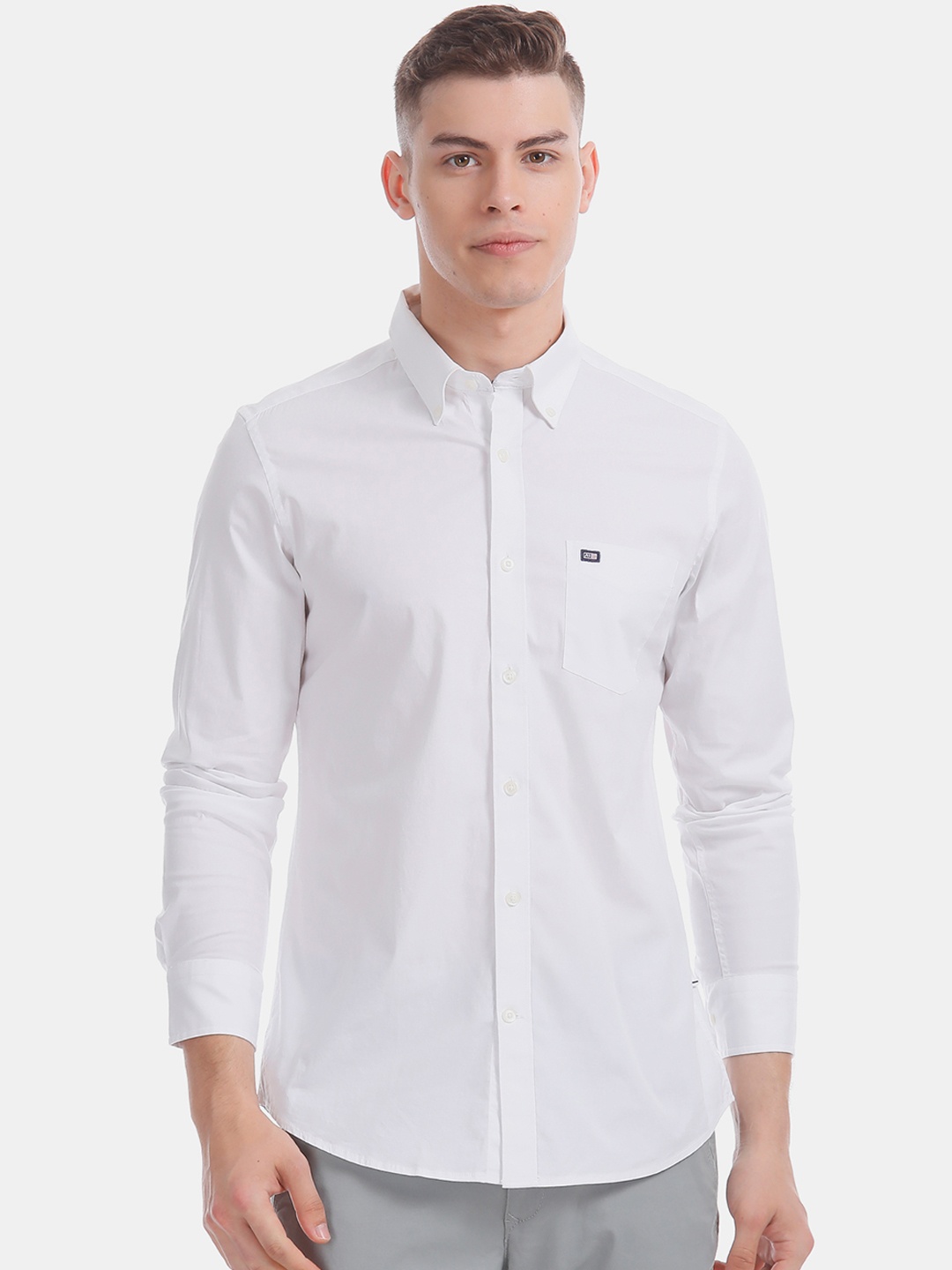 Arrow Men White Slim Fit Solid Casual Shirt