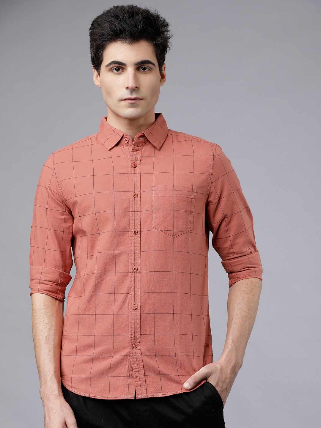 

LOCOMOTIVE Men Peach-Coloured & Navy Blue Slim Fit Checked Casual Shirt