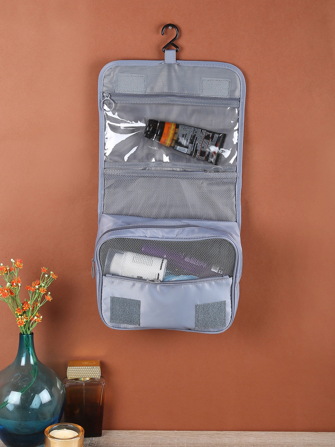 

Cortina Unisex Blue Solid Multi-Utility Fabric Water-Resistant Make-Up Bag