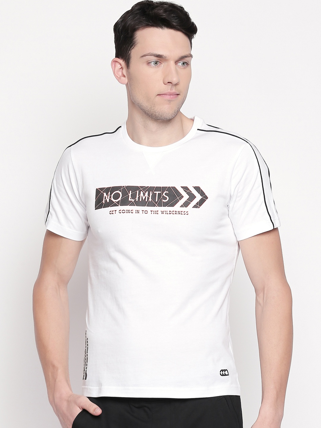 

Ajile by Pantaloons Men White Slim Fit Printed Round Neck Pure Cotton T-shirt