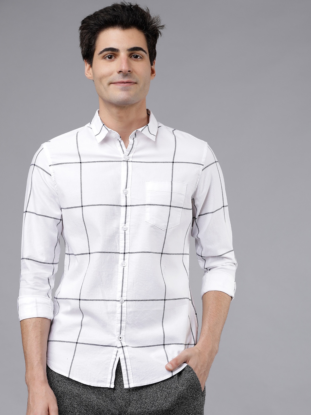

HIGHLANDER Men White & Black Slim Fit Checked Casual Shirt