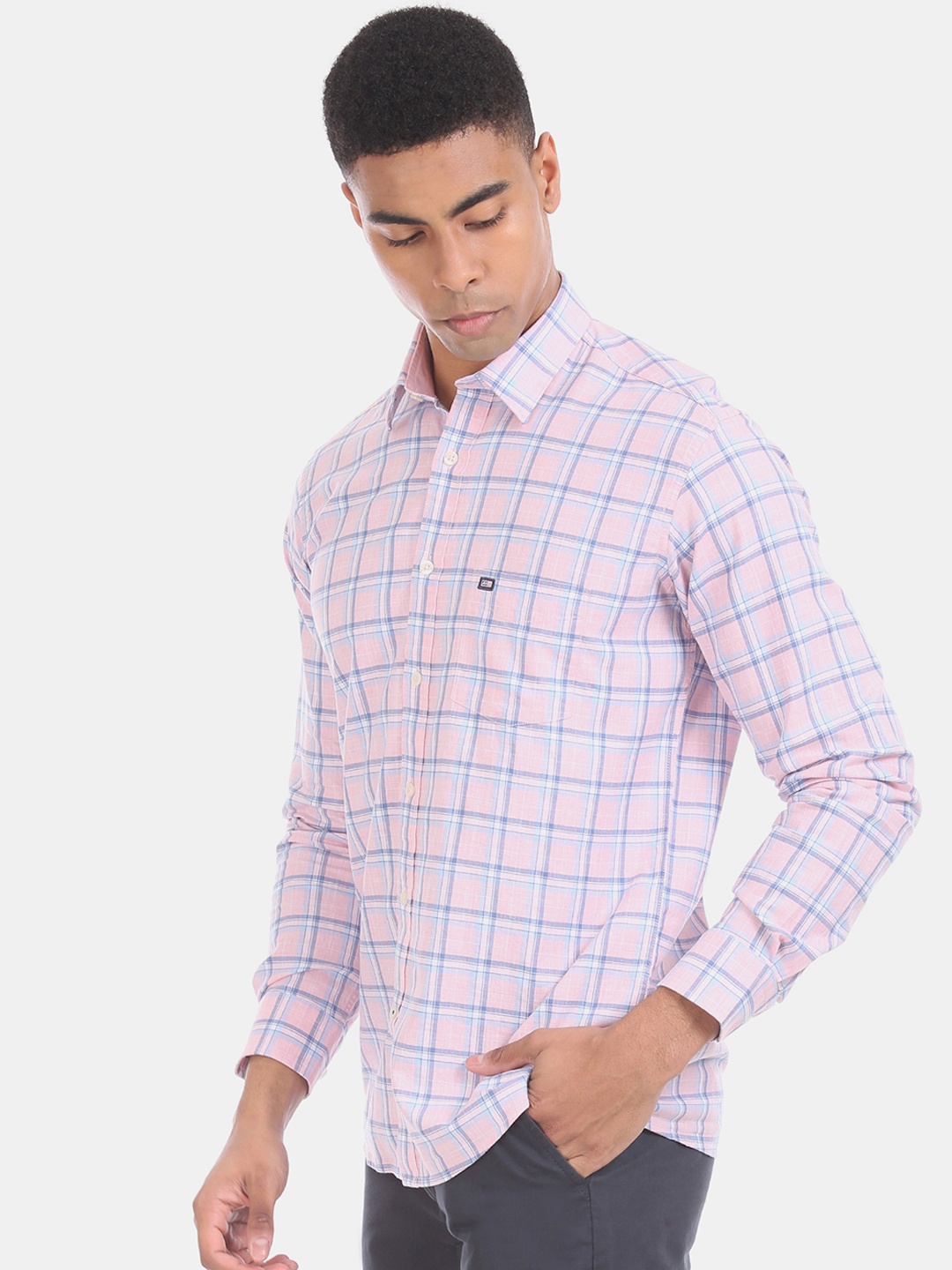 

Arrow Sport Men Pink & Blue Regular Fit Checked Casual Shirt