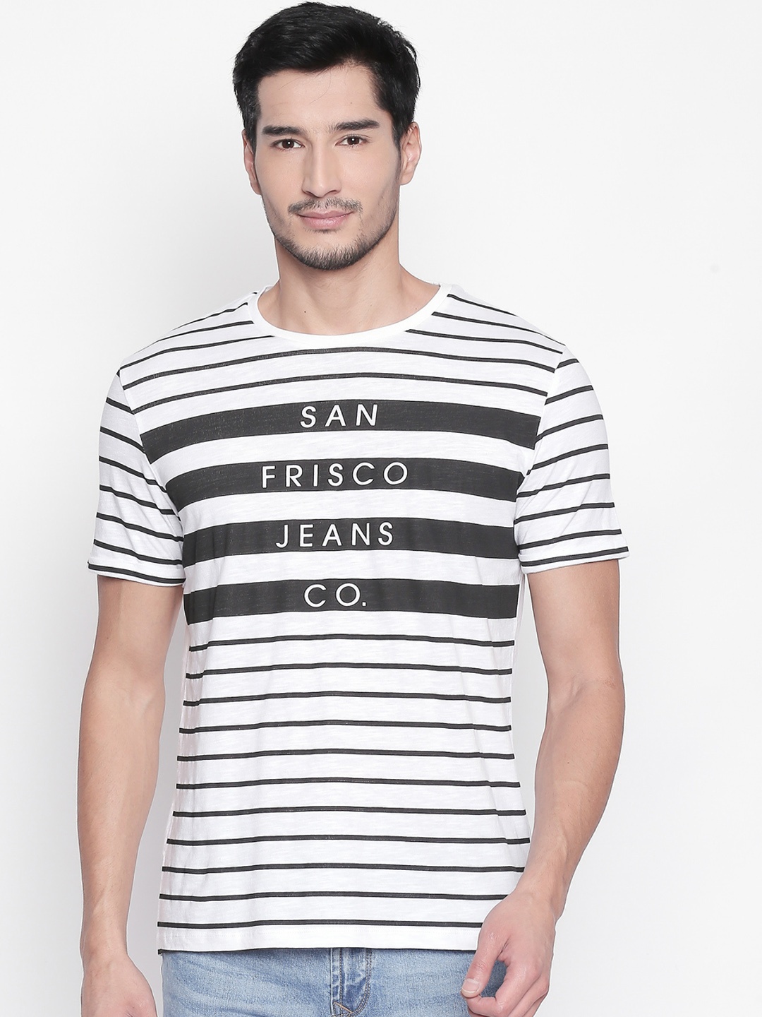 

SF JEANS by Pantaloons Men White & Blue Striped Round Neck T-shirt