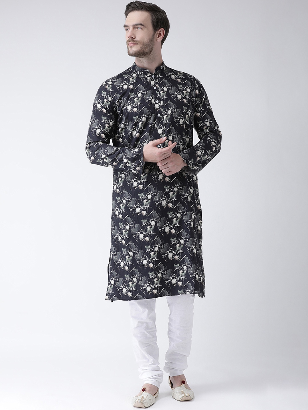 

DEYANN Men Black & Off-White Printed Straight Kurta