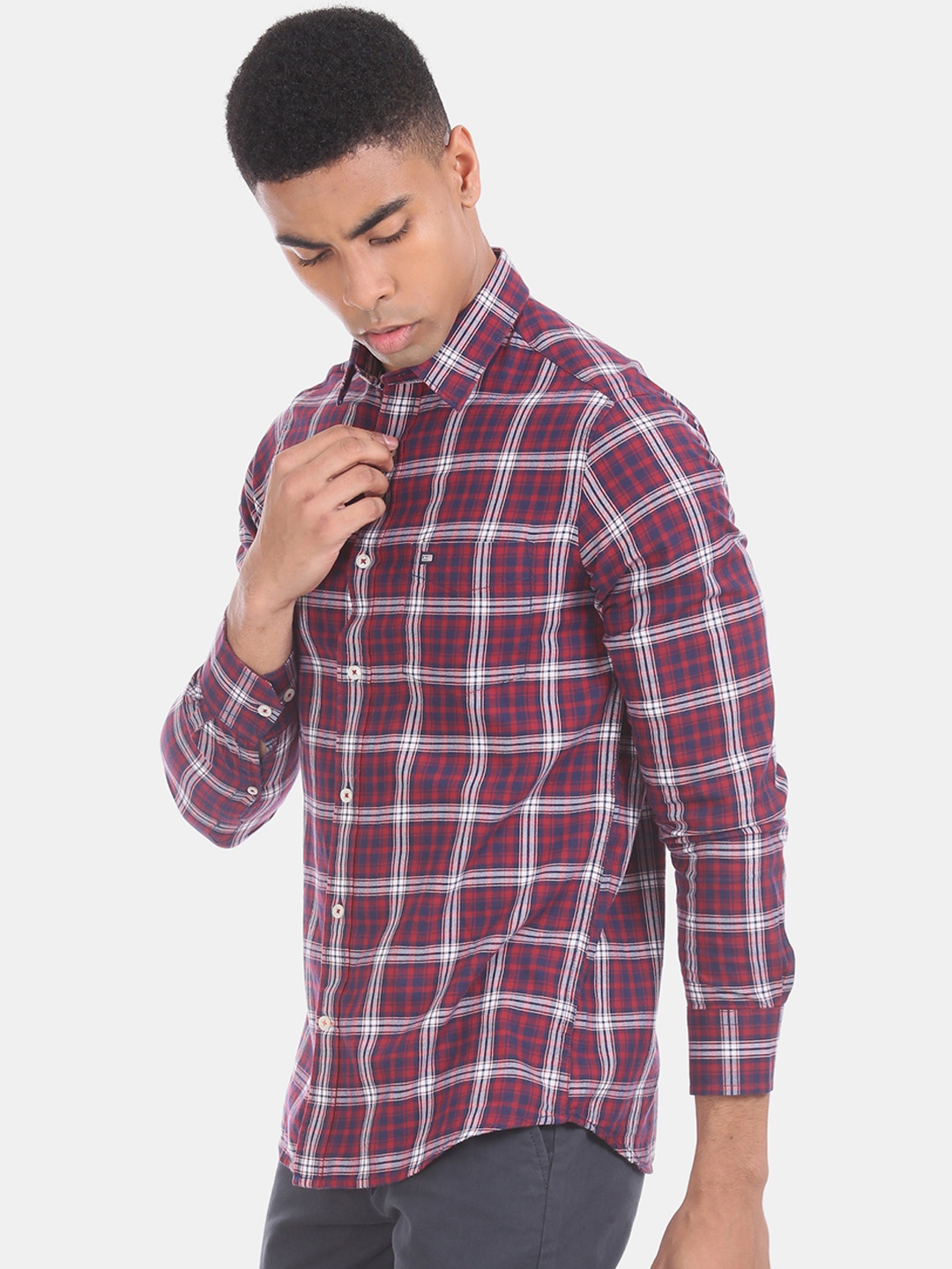 

Arrow Men Red & Blue Slim Fit Checked Casual Shirt
