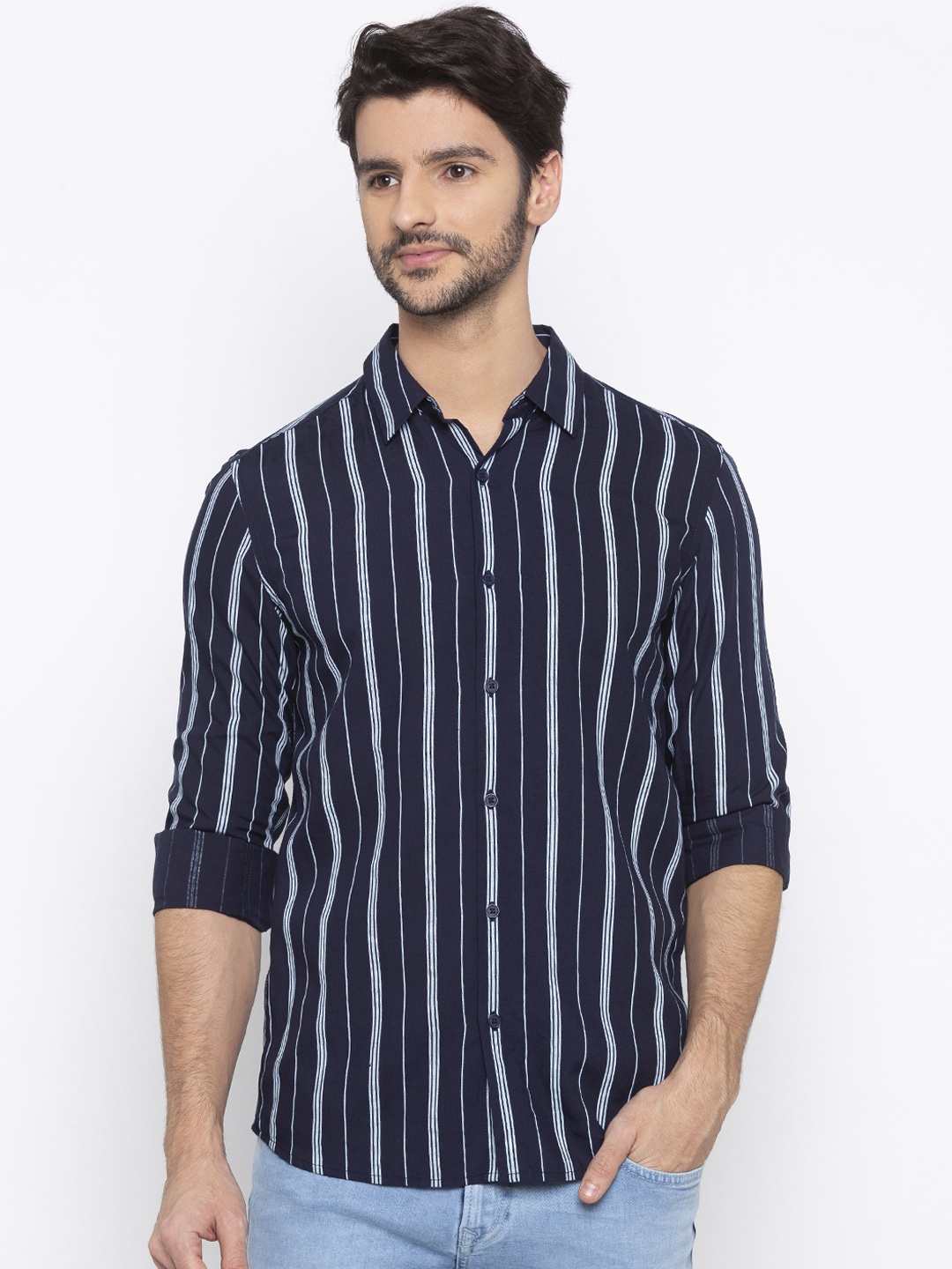 

SPYKAR Men Navy Blue & White Slim Fit Striped Casual Shirt