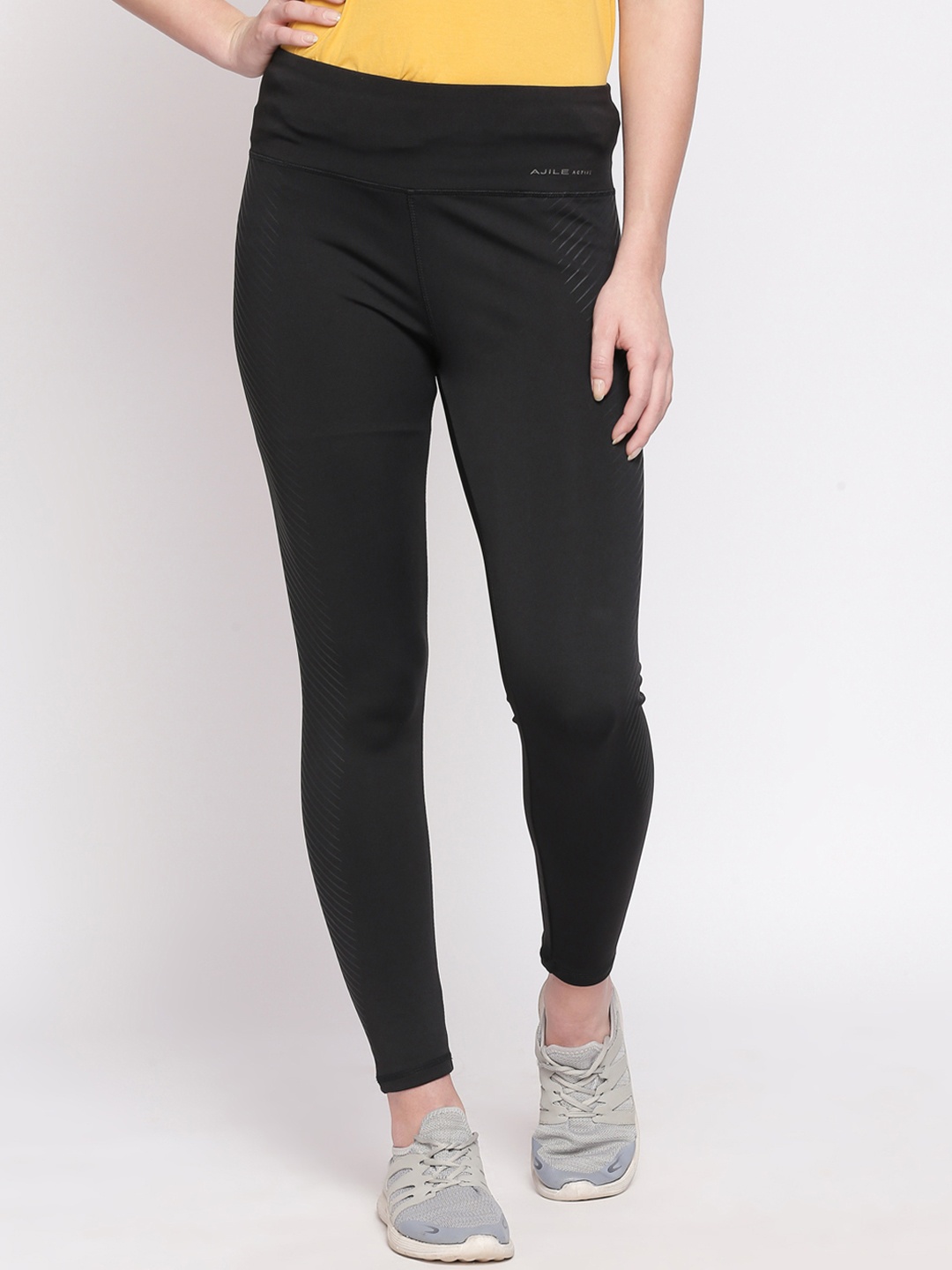 

Ajile by Pantaloons Women Black Solid Tights