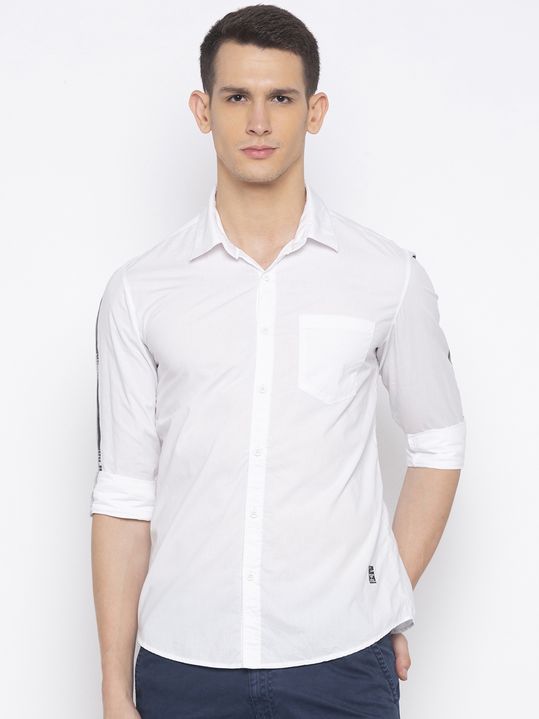 

SPYKAR Men White Slim Fit Solid Casual Shirt