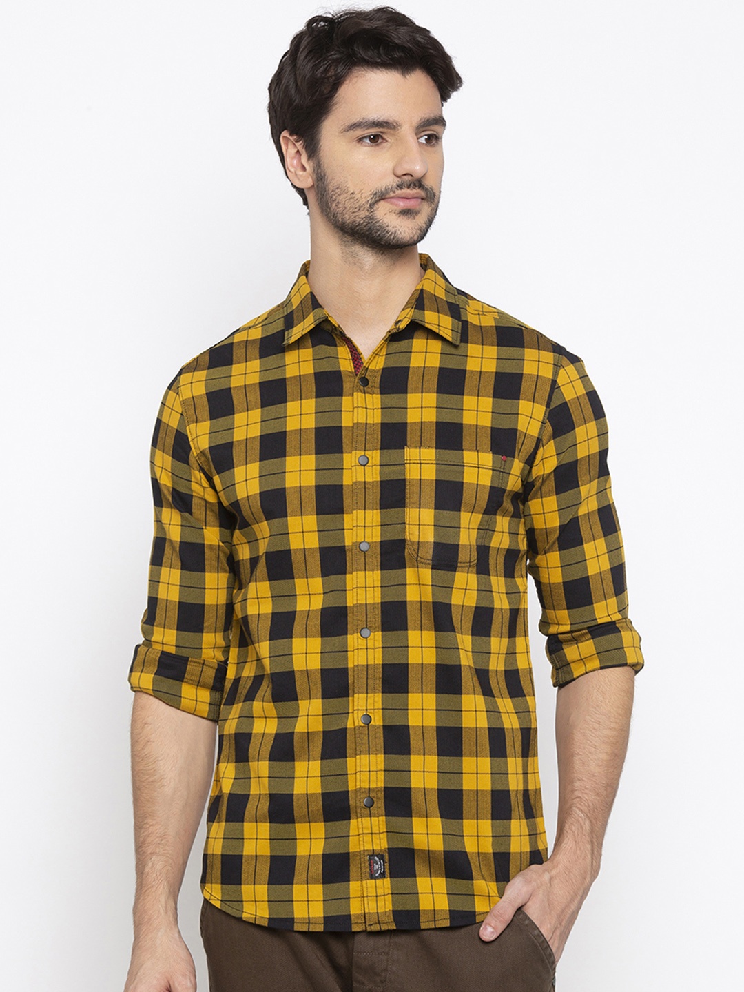 

SPYKAR Men Yellow & Black Slim Fit Checked Casual Shirt