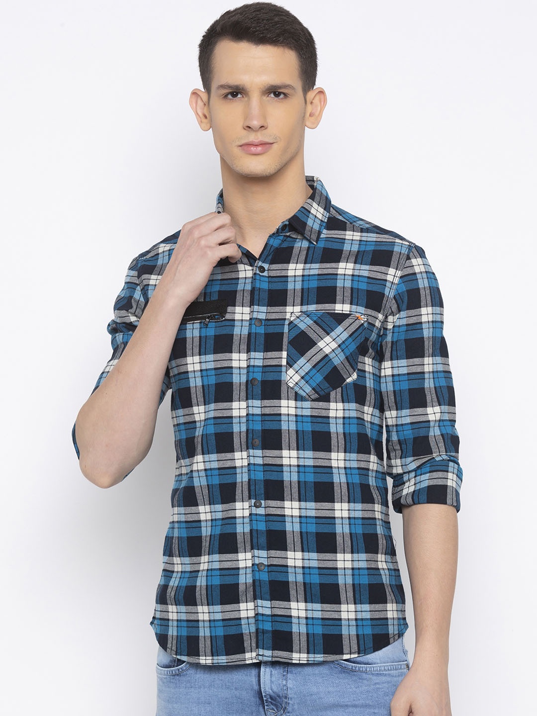 SPYKAR Men Blue & Black Slim Fit Checked Casual Shirt