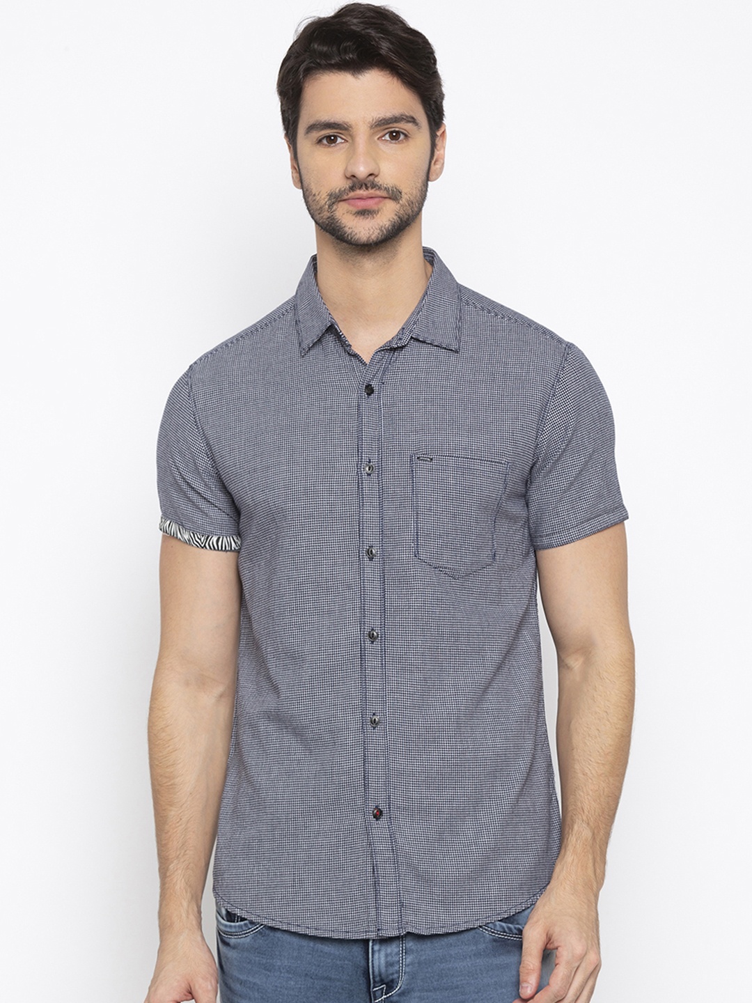 

SPYKAR Men Navy Blue & White Slim Fit Checked Casual Shirt