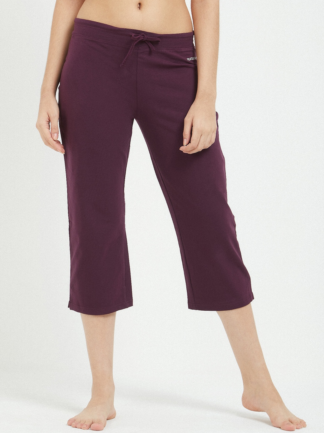

Fruit of the loom Women Purple Solid Slim Fit Unwind Lounge Capris