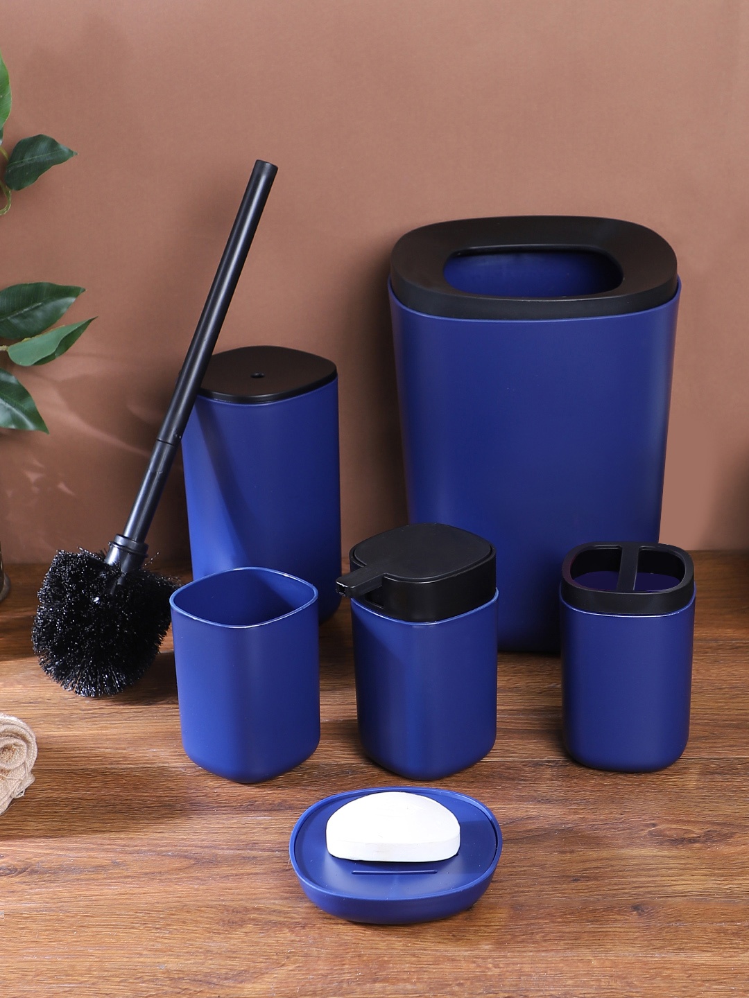 

Cortina Set Of 6 Navy Blue Solid Plastic Bathroom Accessories