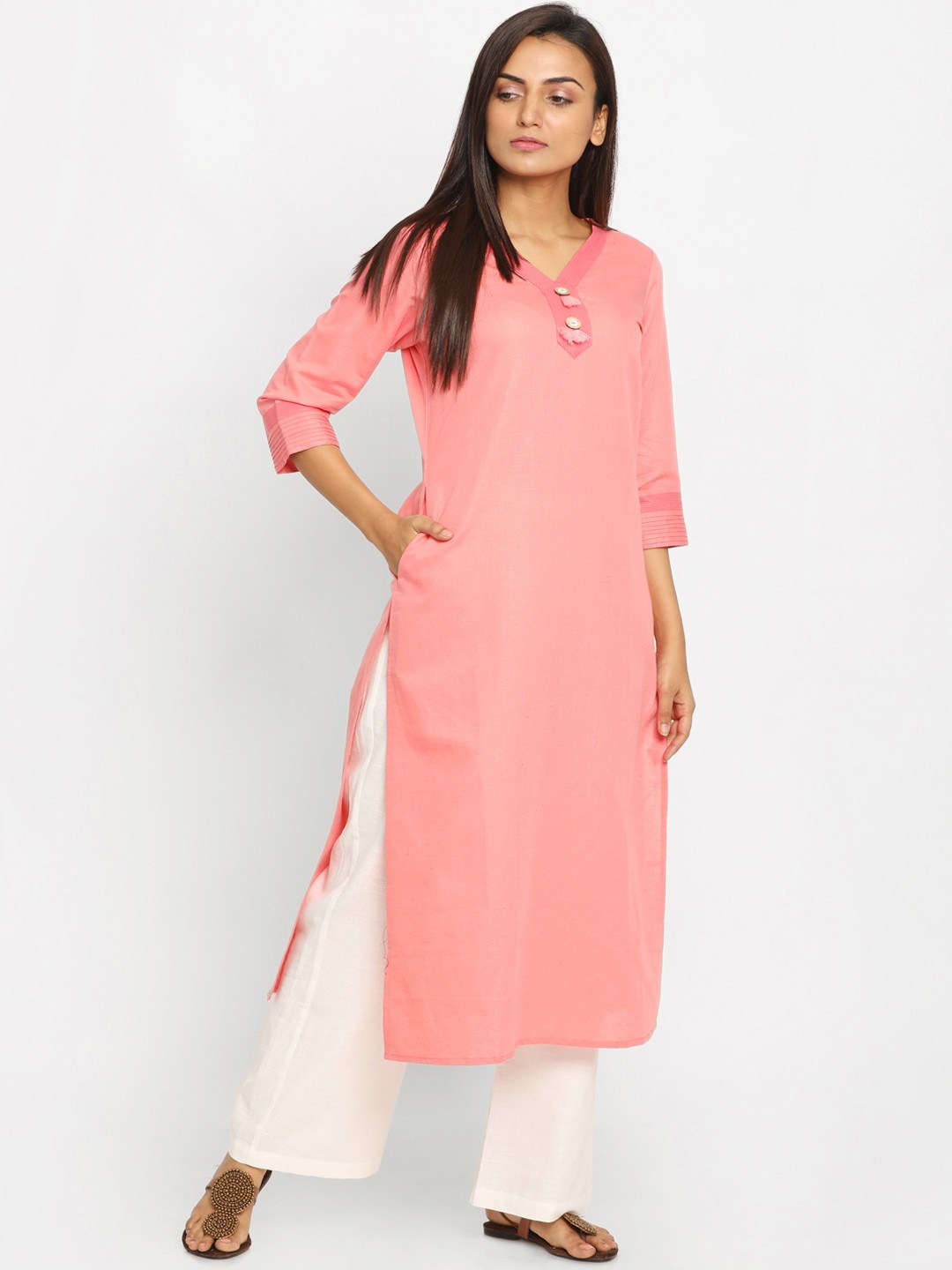 Nakshi Women Peach-Coloured Solid Straight Kurta