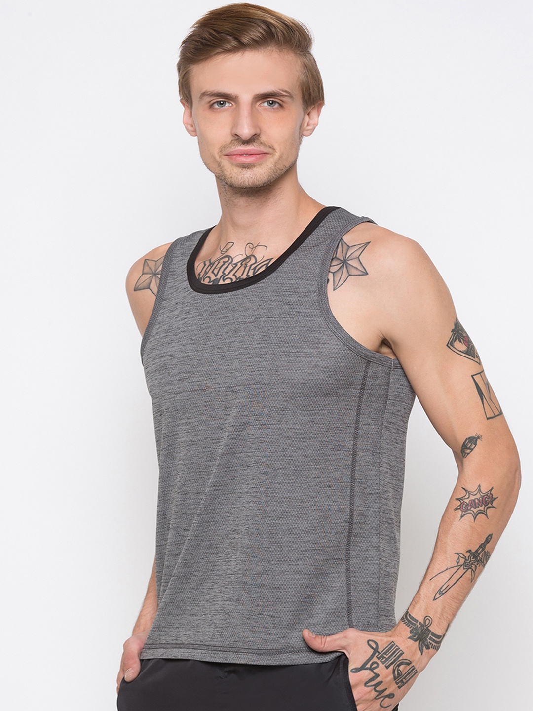 

Globus Men Grey Printed Round Neck T-shirt