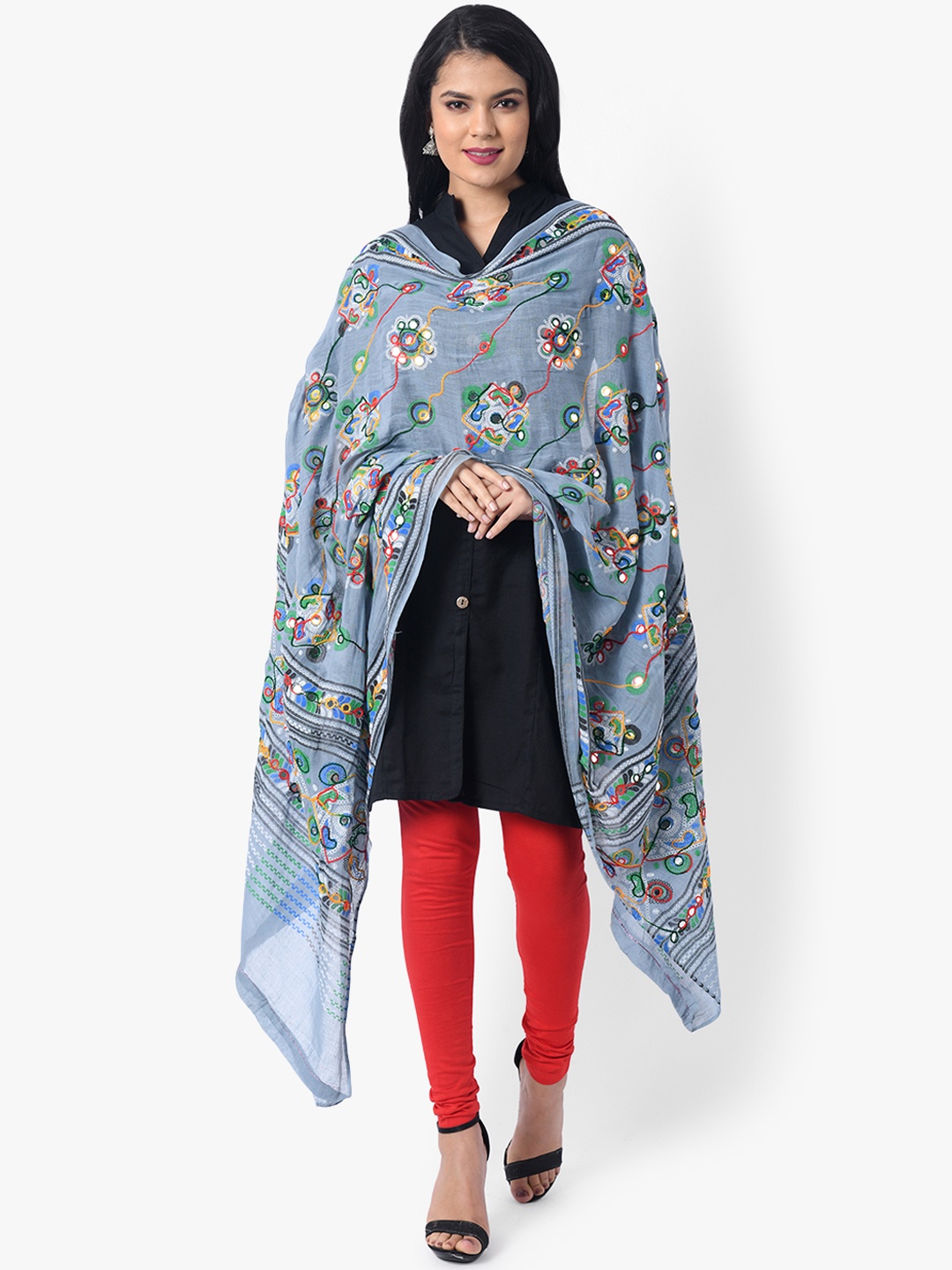 

Vastraa Fusion Grey & Off-White Embroidered Pure Cotton Dupatta